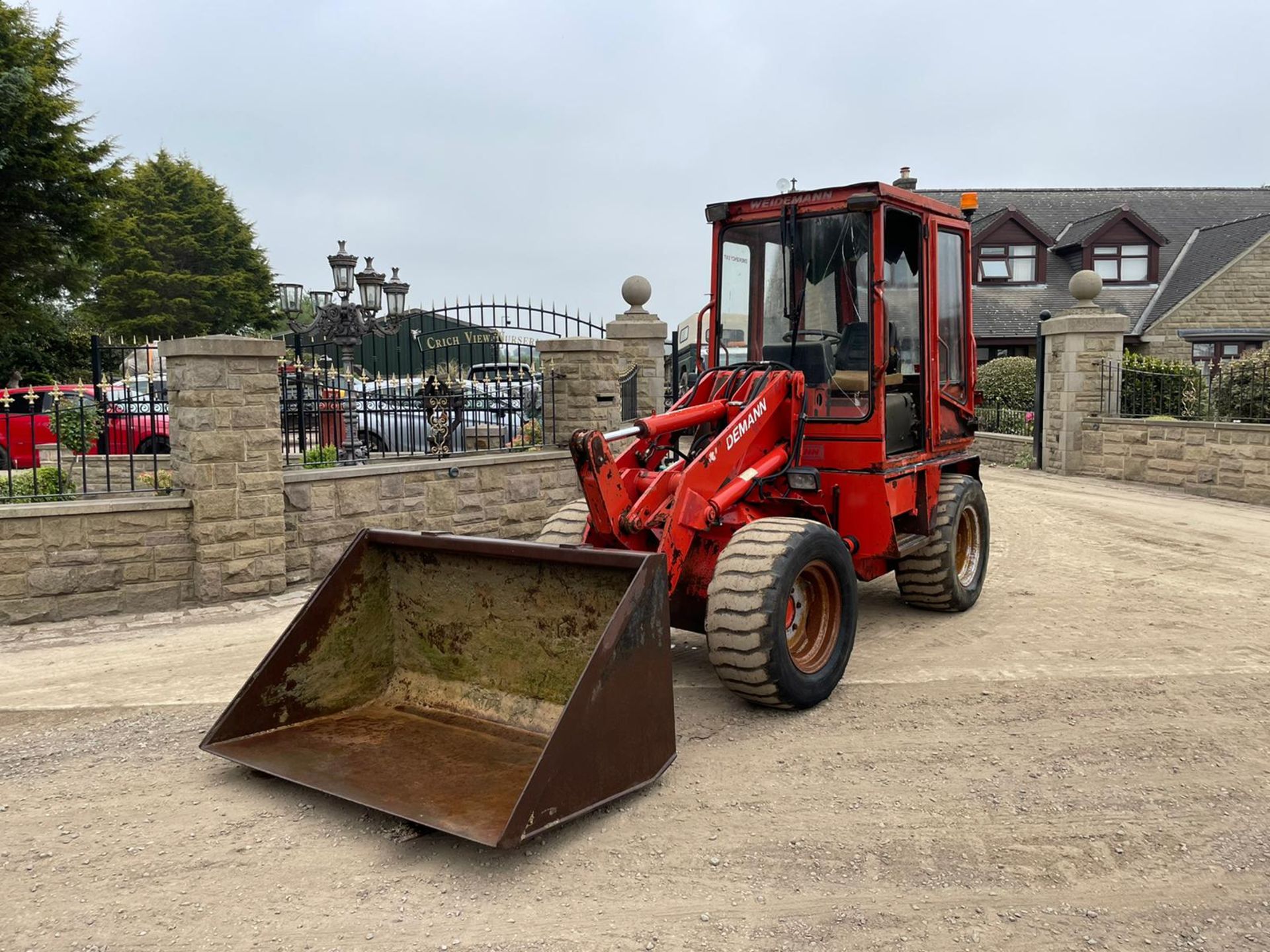 WEIDEMANN 2502 D/D ARTICULATED LOADING SHOVEL, RUNS DRIVES AND LIFTS, HYDRAULIC QUICK HITCH*PLUS VAT - Image 5 of 17