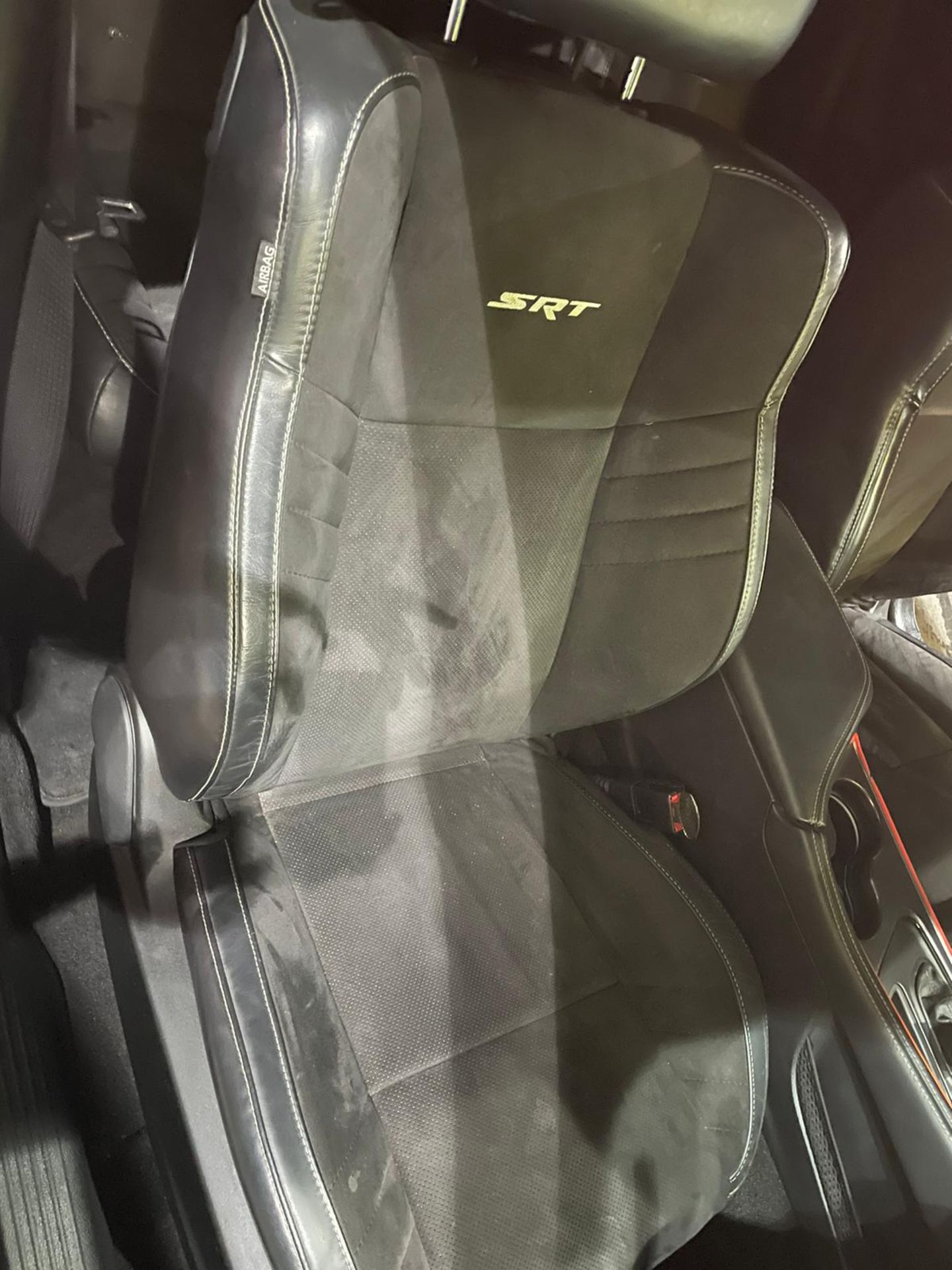 2015 Dodge SRT 8 6.4 Hemi 45,000km Front radar sensor Heads up display Large display - Image 10 of 17