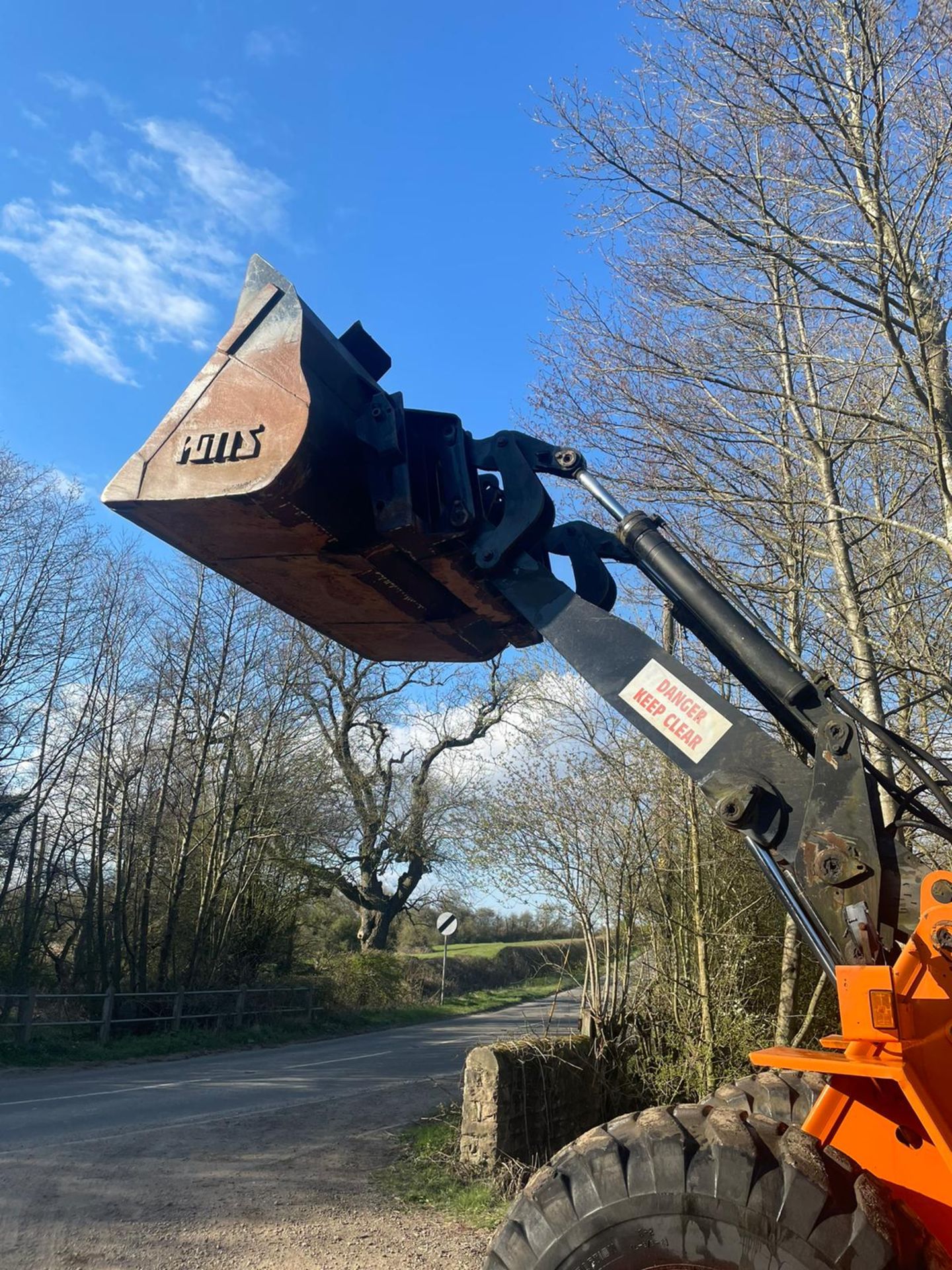 VOLVO BM4400 LOADING SHOVEL, RUNS DRIVES AND LIFTS,*PLUS VAT* - Image 12 of 14