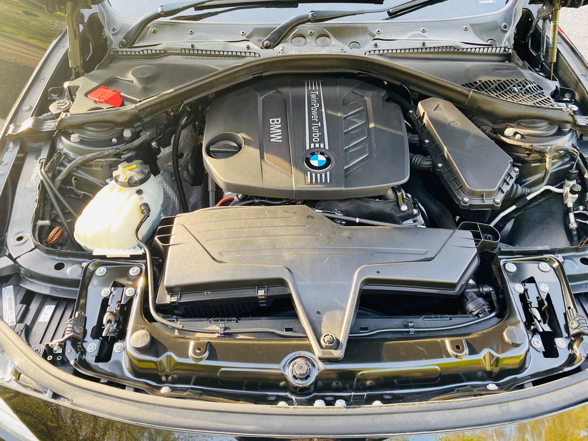 2014 BMW 320D BUSINESS EFFICIENTDYNAMICS, 4 DOOR SALOON, 2.0 DIESEL ENGINE, FULL SERVICE *NO VAT* - Image 10 of 10