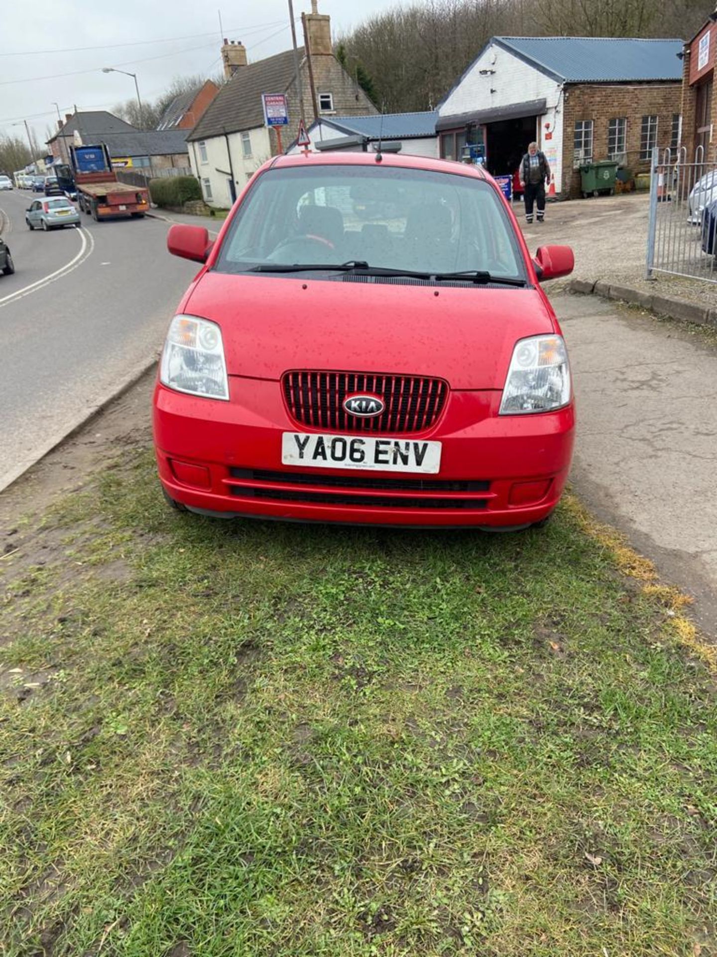 2006/06 REG KIA PICANTO LX 1.1L PETROL RED 5 DOOR HATCHBACK, SHOWING 4 FORMER KEEPERS *NO VAT* - Image 6 of 13