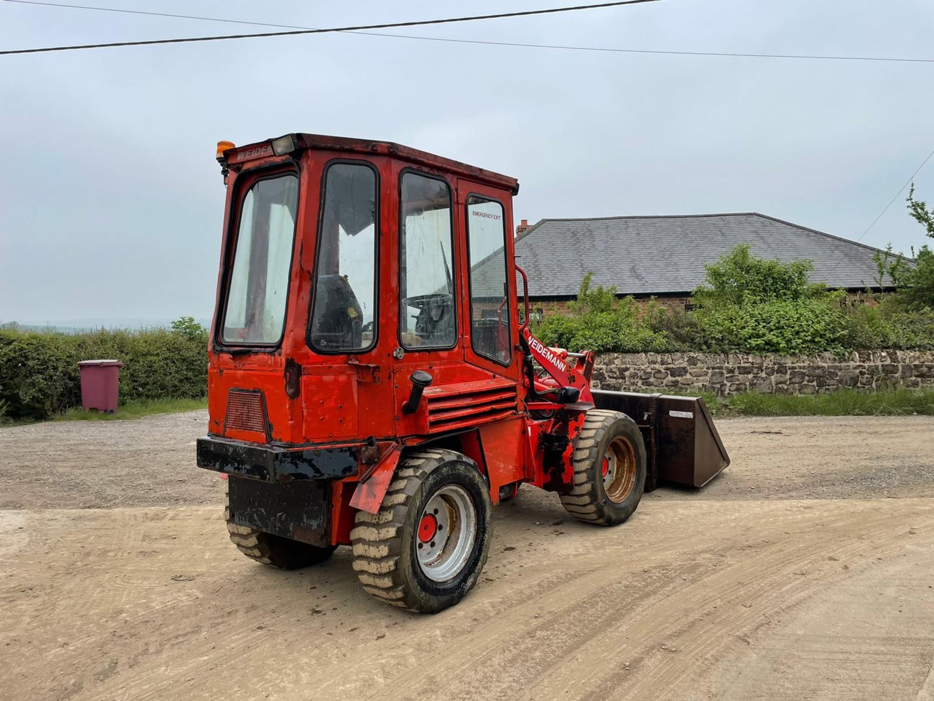 WEIDEMANN 2502 D/D ARTICULATED LOADING SHOVEL, RUNS DRIVES AND LIFTS, HYDRAULIC QUICK HITCH*PLUS VAT - Image 7 of 17