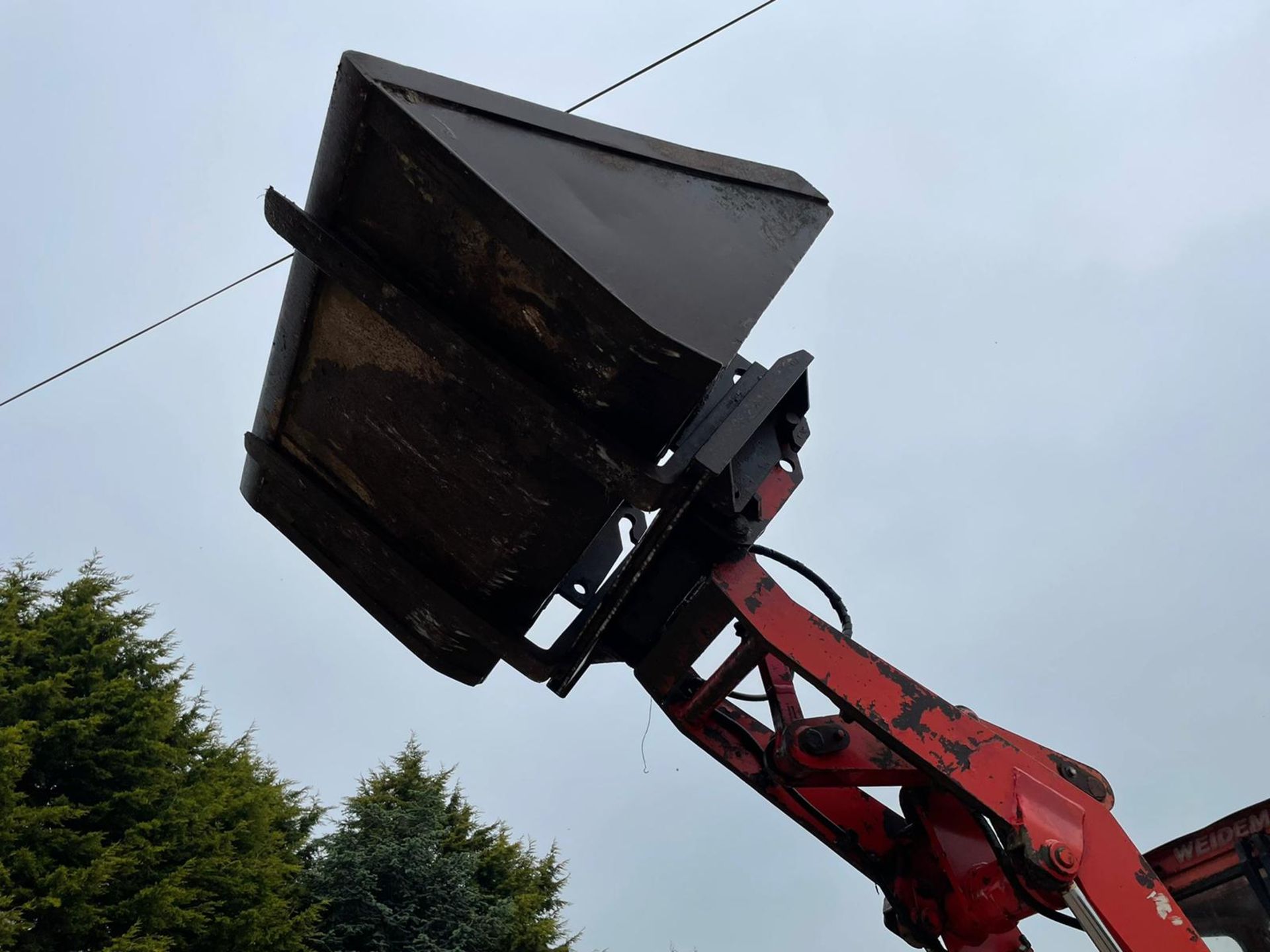 WEIDEMANN 2502 D/D ARTICULATED LOADING SHOVEL, RUNS DRIVES AND LIFTS, HYDRAULIC QUICK HITCH*PLUS VAT - Image 14 of 17