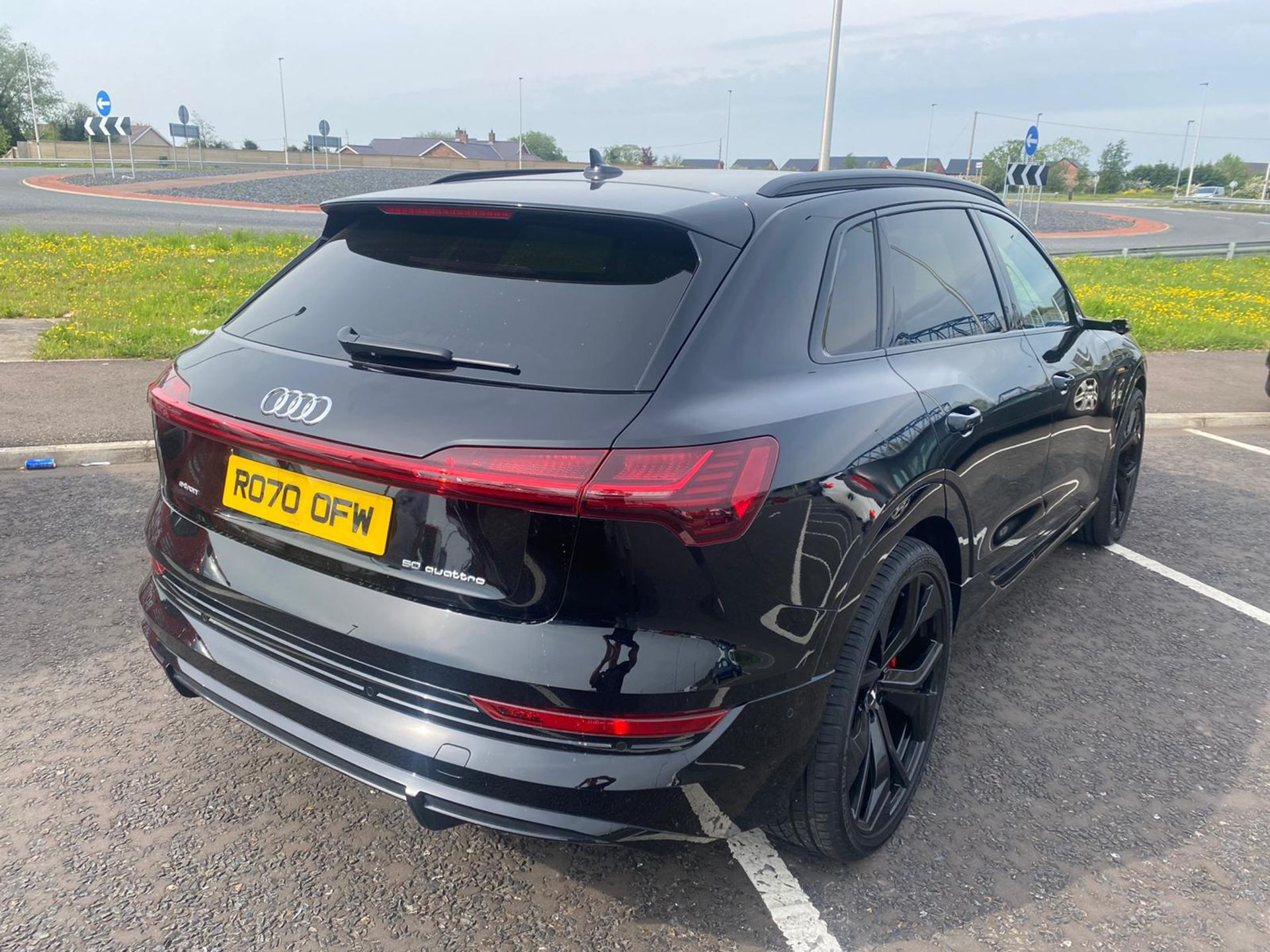 2020 AUDI E-TRON LAUNCH EDITION 50 BLACK ESTATE, ELECTRIC, SHOWING 5702 MILES, VERY HIGH SPEC*NO VAT - Image 5 of 14