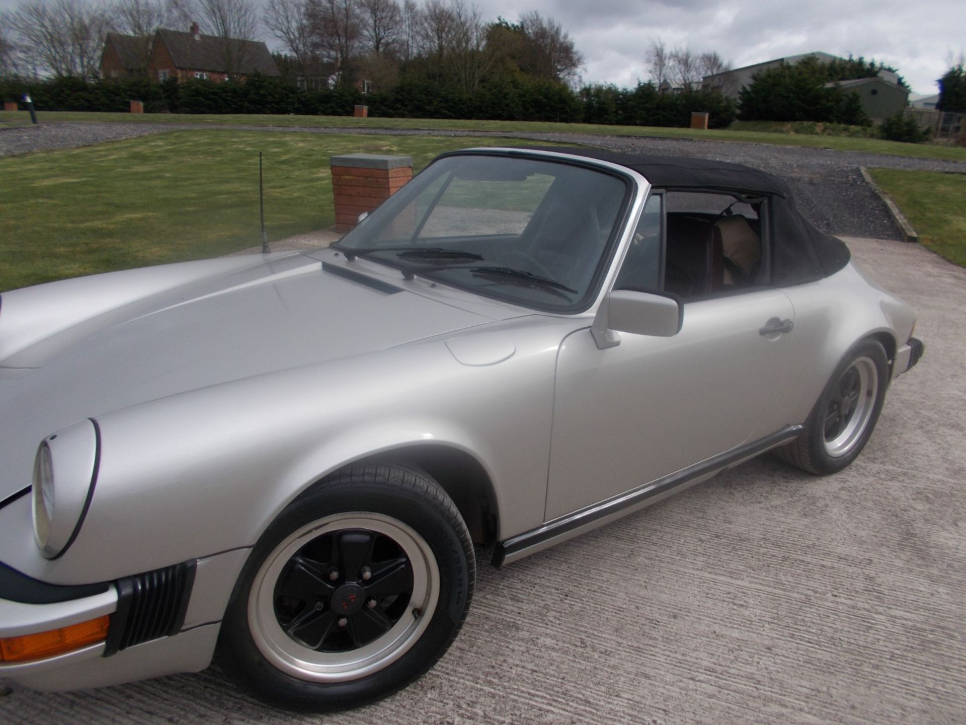 1983 (Y) PORSCHE 911SC CONVERTIBLE, 3.0 PETROL, 5 SPEED MANUAL, LEFT HAND DRIVE *NO VAT* - Image 13 of 41