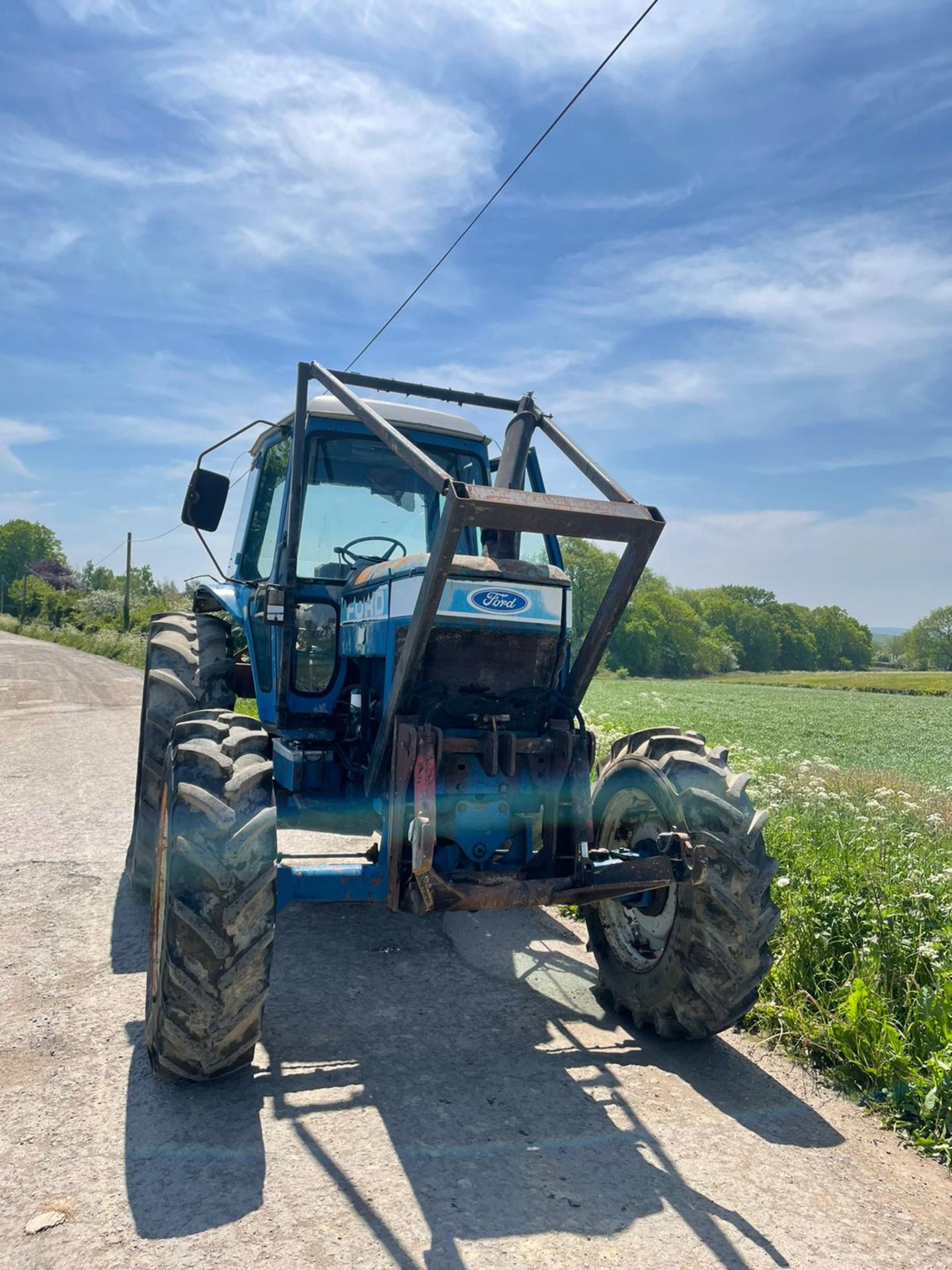 FORD 7710 FORESTRY TRACTOR WITH WINCH, RUNS AND WORKS, ALL GEARS WORK, GOOD TYRES *PLUS VAT* - Image 4 of 6