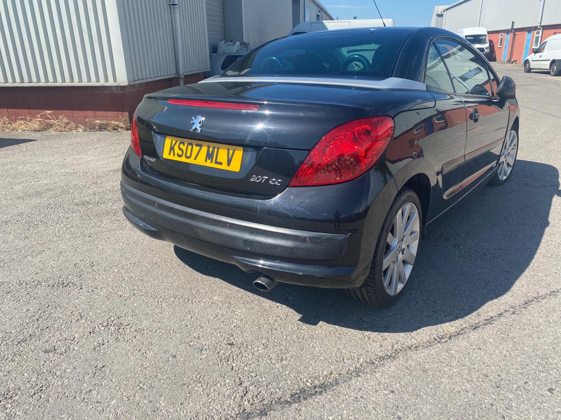 2007 PEUGEOT 207 GT CC BLACK COUPE, 1.6 PETROL ENGINE, SHOWING 95K MILES *NO VAT* - Image 4 of 8