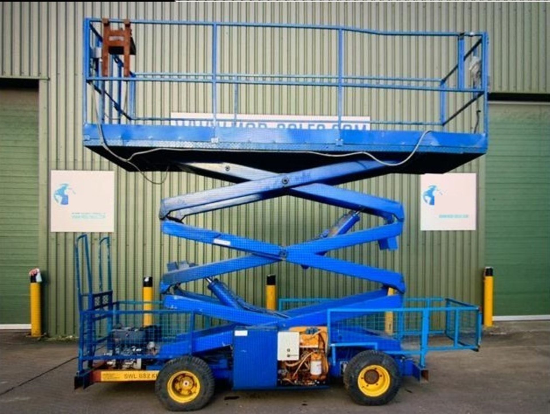 JLG 25MSD SCISSOR LIFT, MAX HEIGHT 7.6m, DIESEL, STARTS LIFTS AND DRIVES, NO LOLER *PLUS VAT* - Image 2 of 6