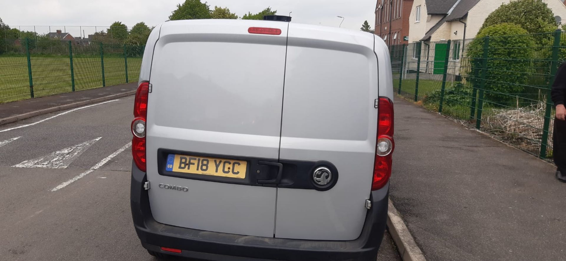 2018 VAUXHALL COMBO 2000 CDTI SILVER PANEL VAN, 1248CC DIESEL ENGINE, 41,528 MILES *NO VAT* - Image 6 of 15