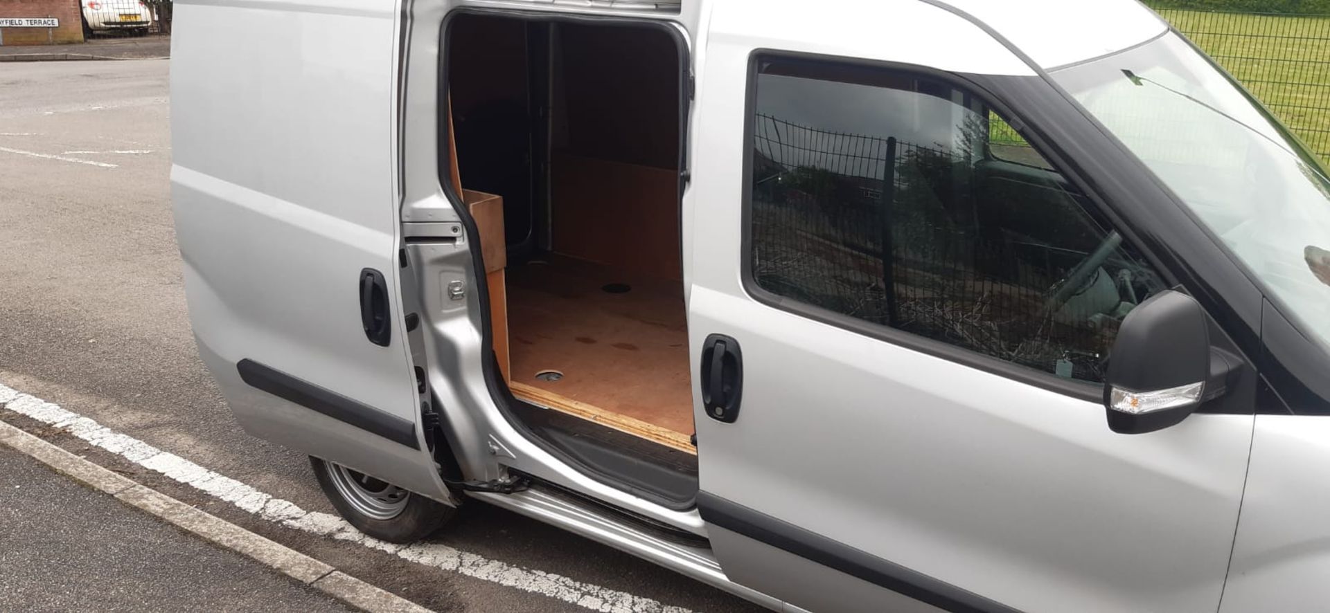 2018 VAUXHALL COMBO 2000 CDTI SILVER PANEL VAN, 1248CC DIESEL ENGINE, 41,528 MILES *NO VAT* - Image 8 of 15