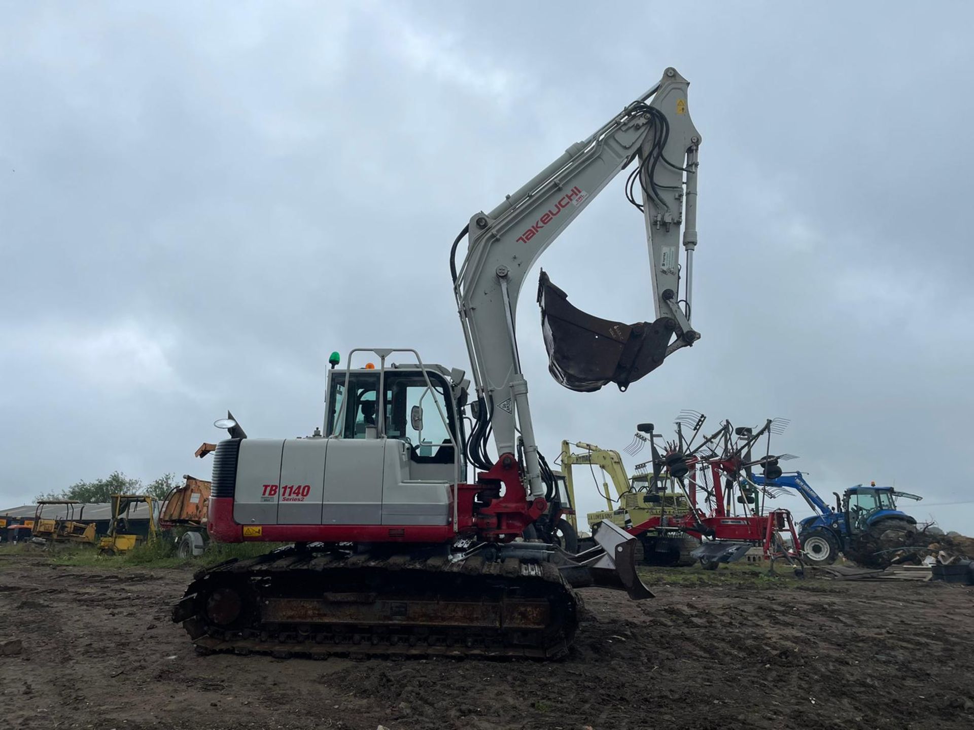 2015 TAKEUCHI TB1140 SERIES 2 15 TON EXCAVATOR, RUNS DRIVES AND DIGS, SHOWING A LOW 6295 HOURS! - Image 29 of 30
