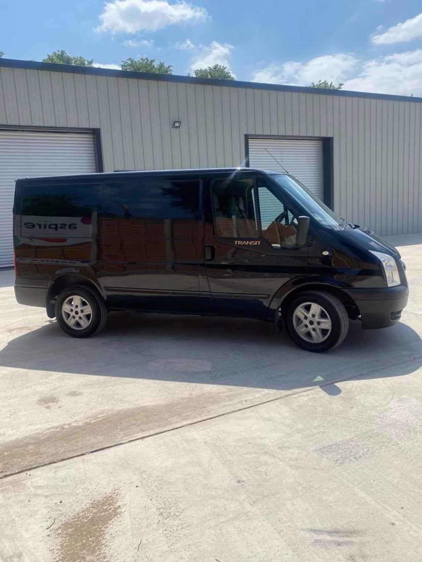 2012 FORD TRANSIT 100 T260 FWD BLACK PANEL VAN, 92K MILES, 2.2 DIESEL ENGINE *NO VAT* - Image 7 of 11