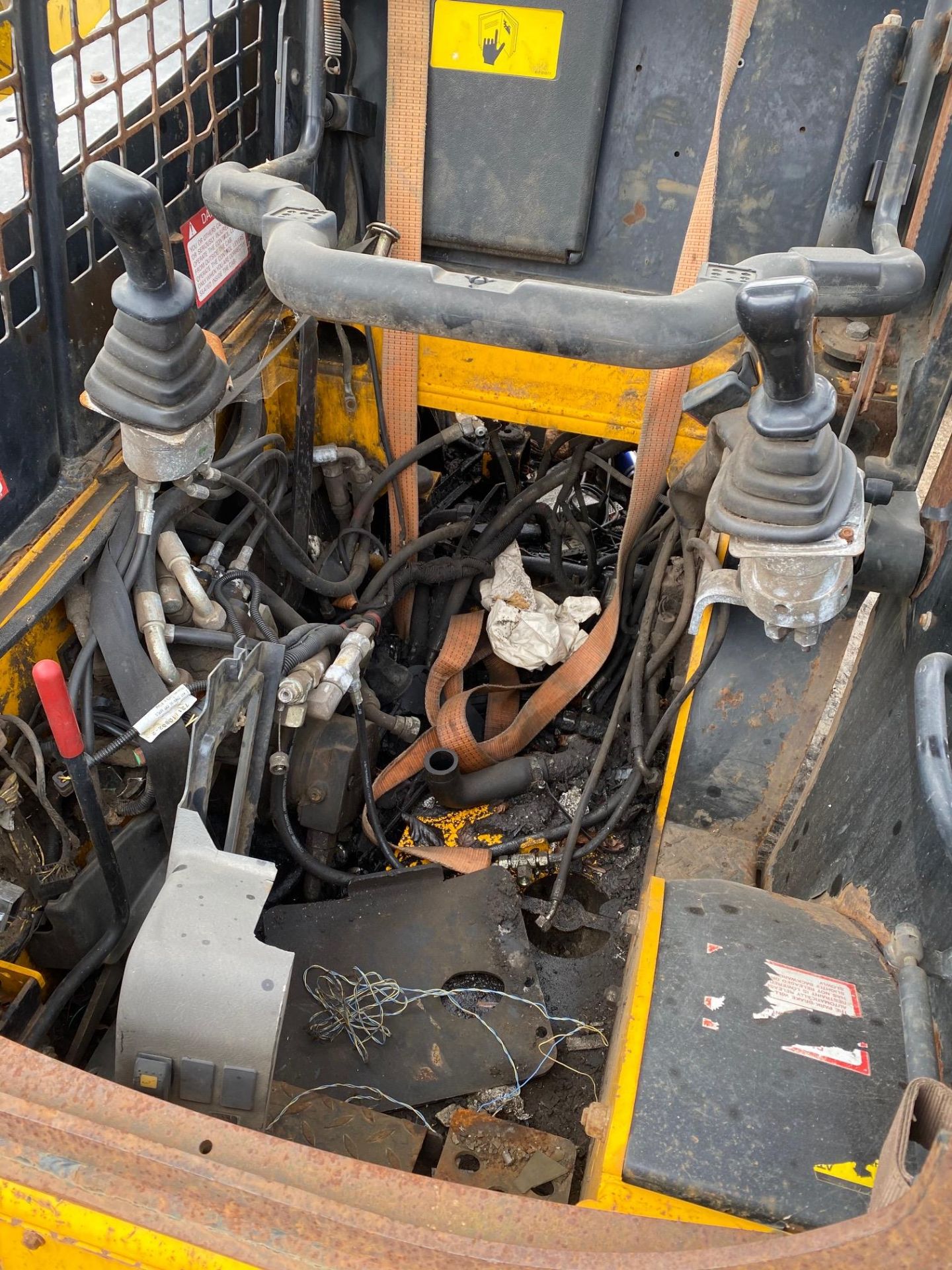 JCB ROBOT, NO ENGINE OR HYDRAULIC PUMP, SPARE AND REPAIRS *PLUS VAT* - Image 5 of 5