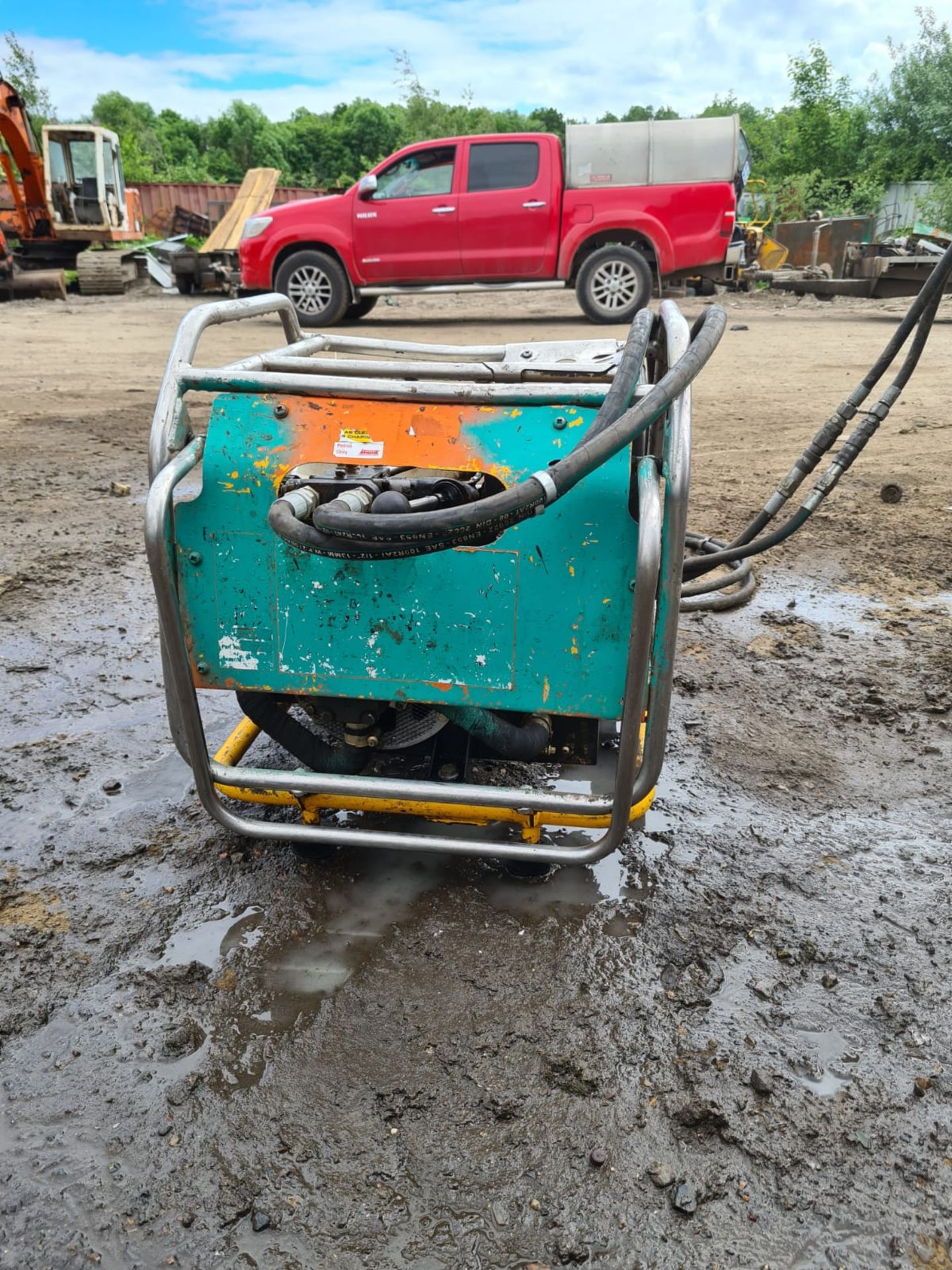 JCB HYDRAULIC BEAVER PACK, IN WORKING ORDER, WITH GUN *NO VAT* - Image 3 of 5