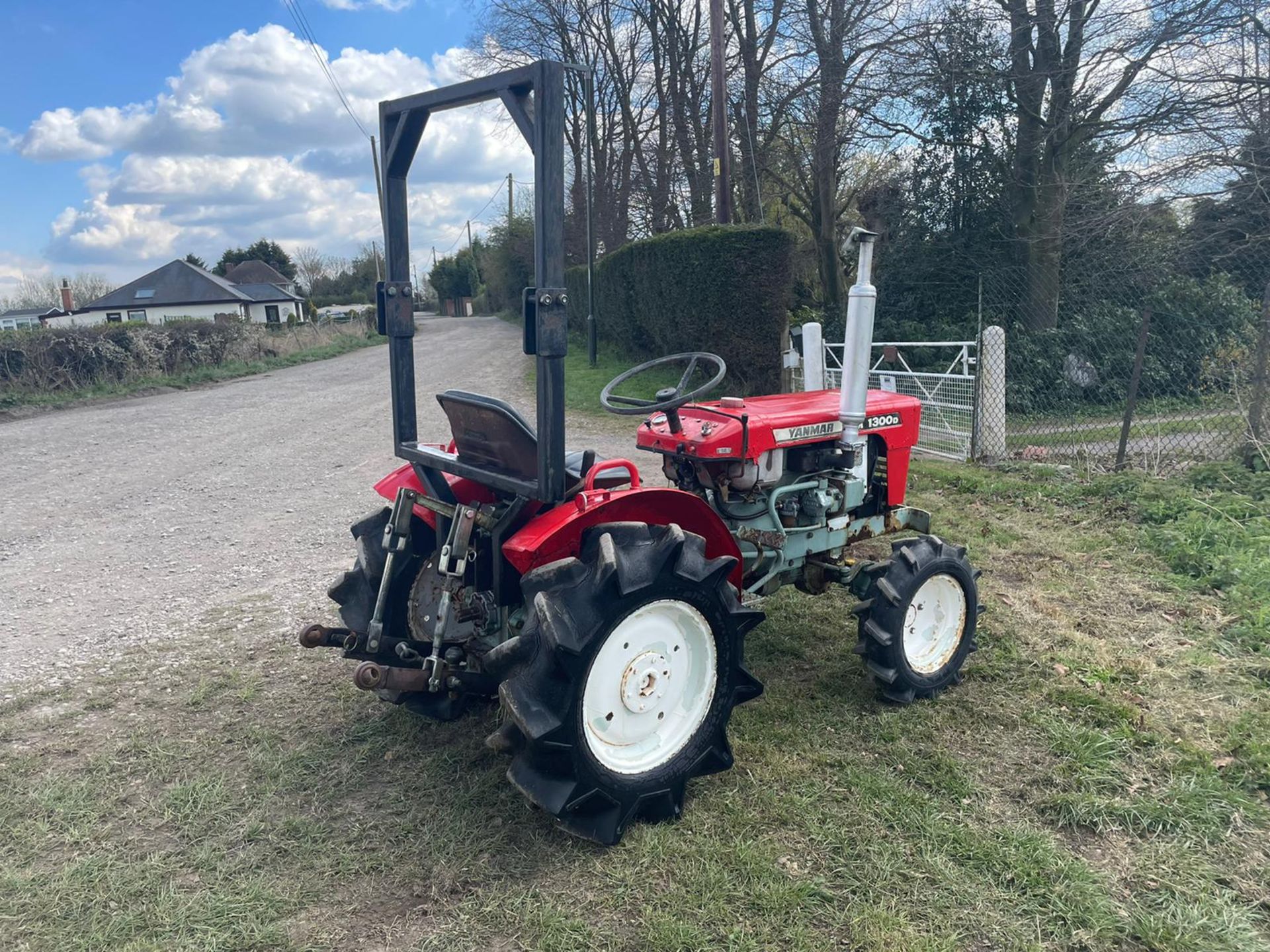 YANMAR YM1300D COMPACT TRACTOR, RUNS, DRIVES & WORKS, SHOWING 415 HOURS *PLUS VAT* - Image 5 of 9