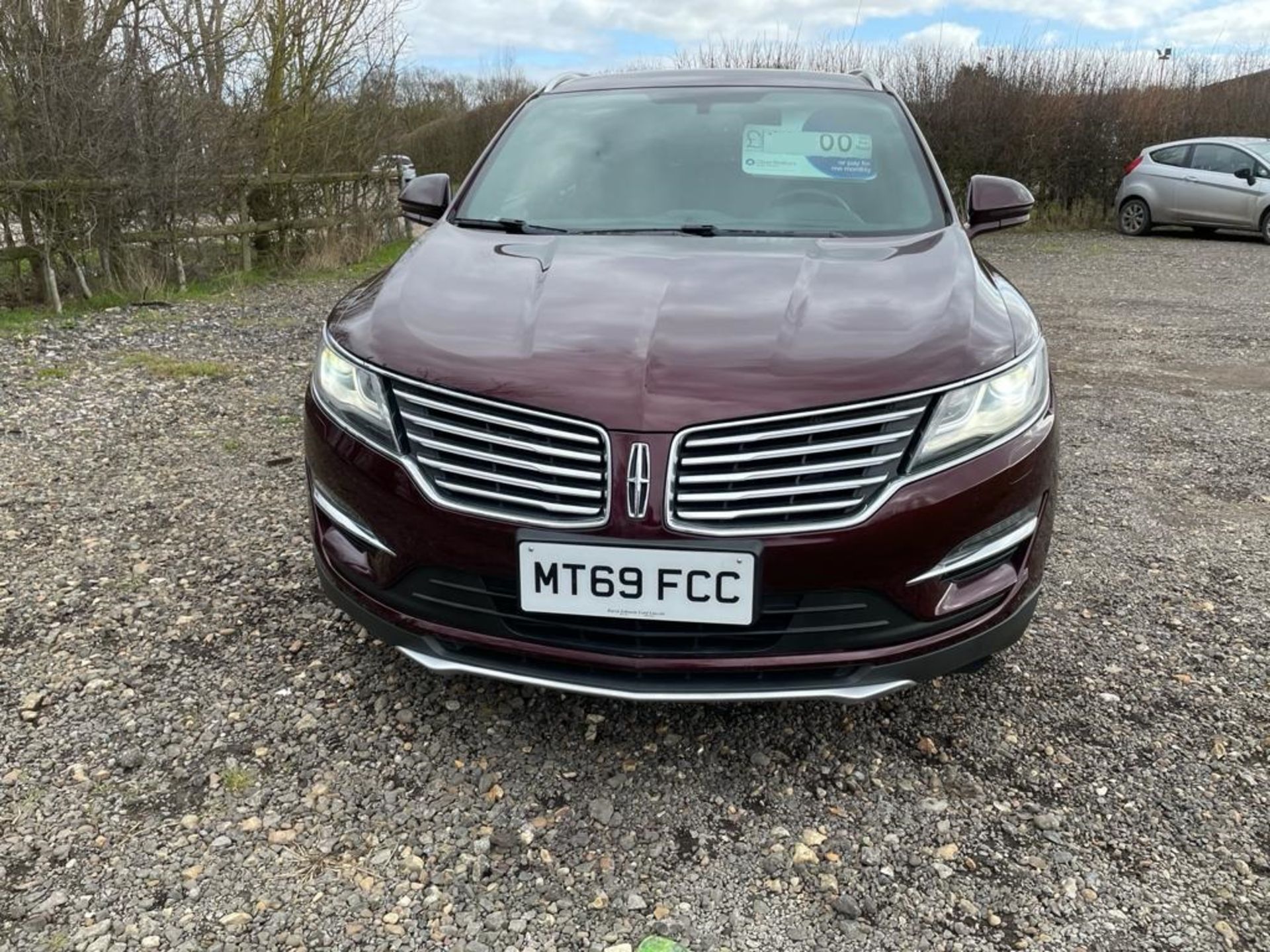 69 PLATE, PRE-REGISTERED 2017MY, LINCOLN MKC PREMIER 2.0L TURBO PETROL ECOBOOST (200bhp) AUTOMATIC - Image 2 of 14