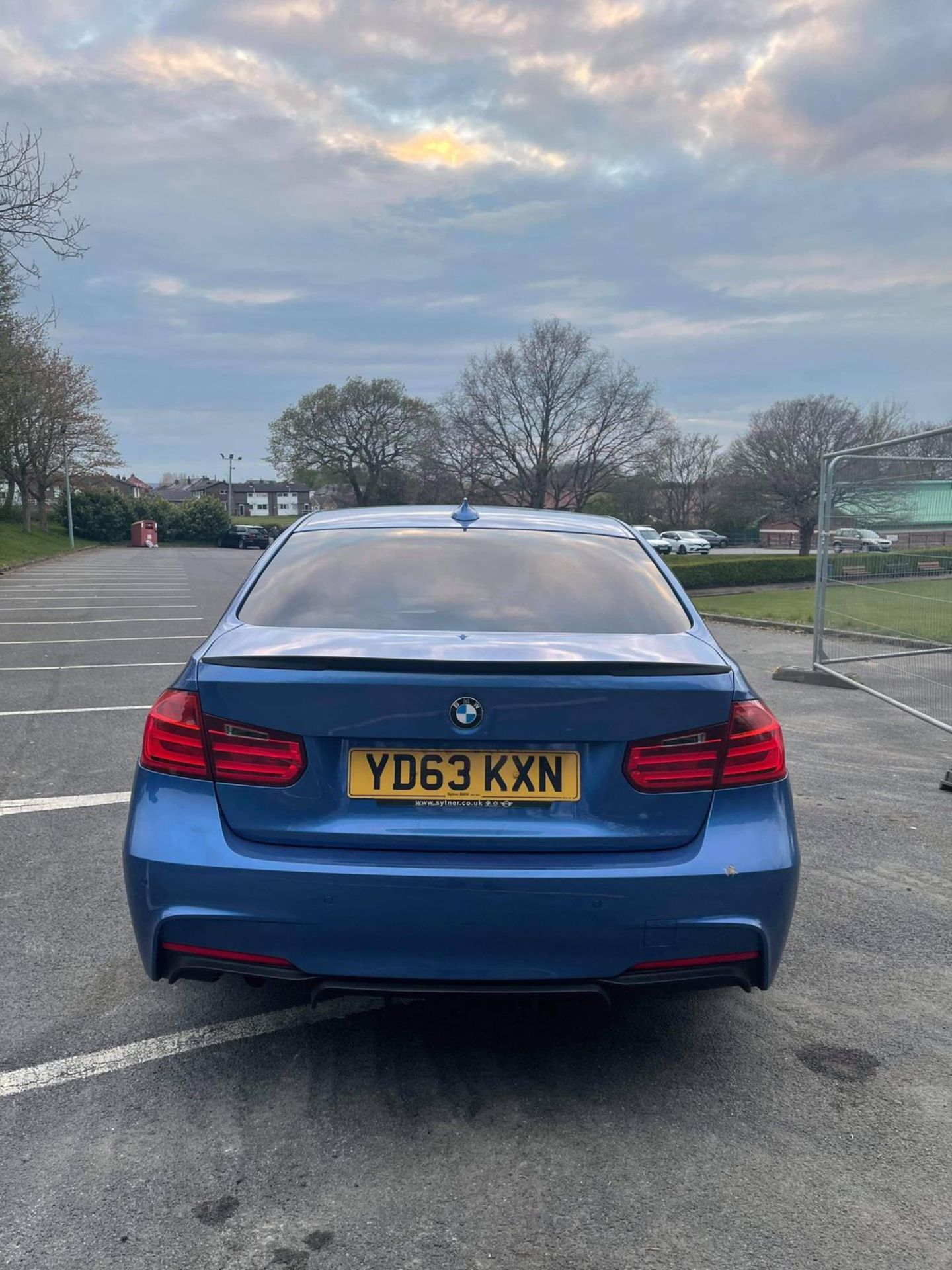 2013 BMW 320D M SPORT AUTO BLUE 4 DOOR SALOON, 2.0 DIESEL ENGINE *NO VAT* - Image 3 of 11