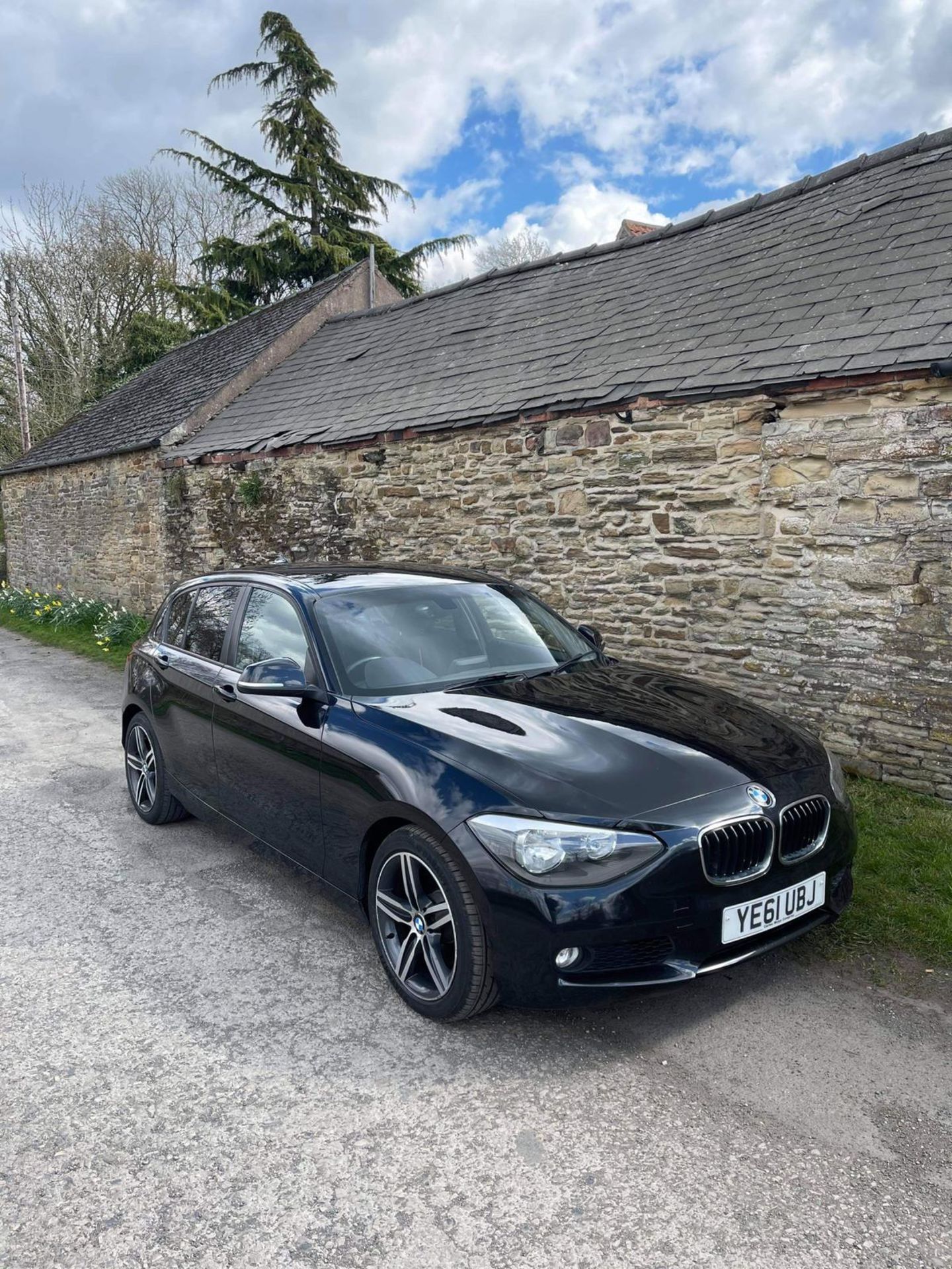 2011 BMW 120D SPORT BLACK 5 DOOR HATCHBACK, 2.0 DIESEL ENGINE, BLUETOOTH, AUX, CRUISE CONTROL*NO VAT - Image 2 of 14