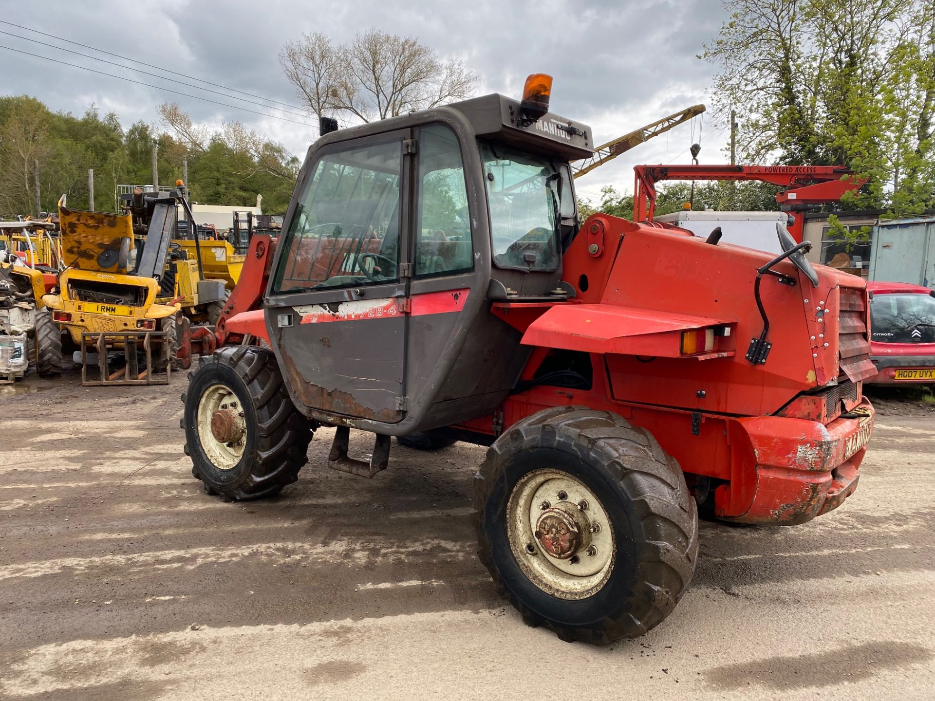 97 MANITOU MT728-4 TELESCOPIC FORKLIFT, 8000 HOURS, GOOD ENGINE AND TRANSMISSION *PLUS VAT* - Image 3 of 4