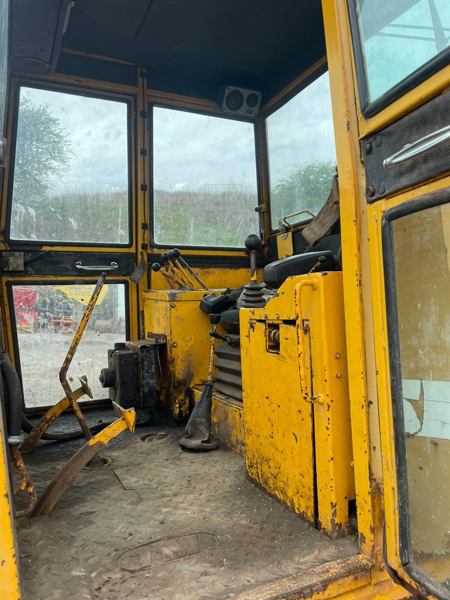 REAR TRACK MARSHALL 135 DOZER DROT, 584 RECORDED HOURS, REAR ARMS WITH 3 POINT LINKAGE *PLUS VAT* - Image 6 of 7