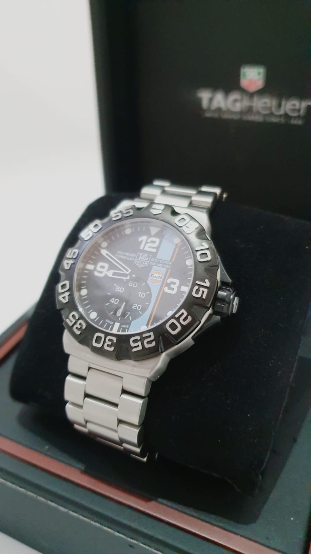 TAG HEUER 44mm GULF F1 LIMITED EDITION MENS WATCH WAH1013 *NO VAT* - Image 4 of 9