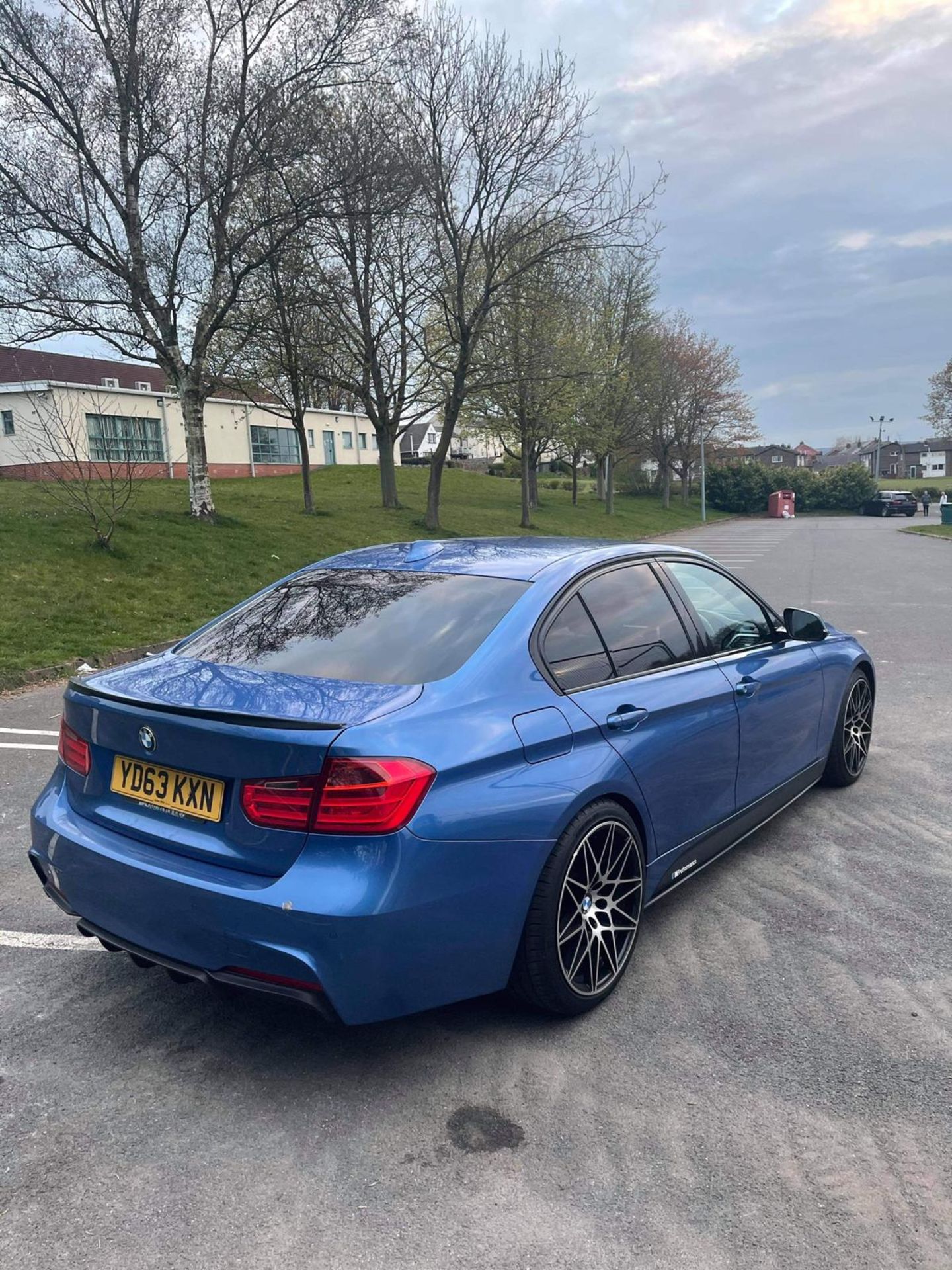 2013 BMW 320D M SPORT AUTO BLUE 4 DOOR SALOON, 2.0 DIESEL ENGINE *NO VAT* - Image 2 of 11