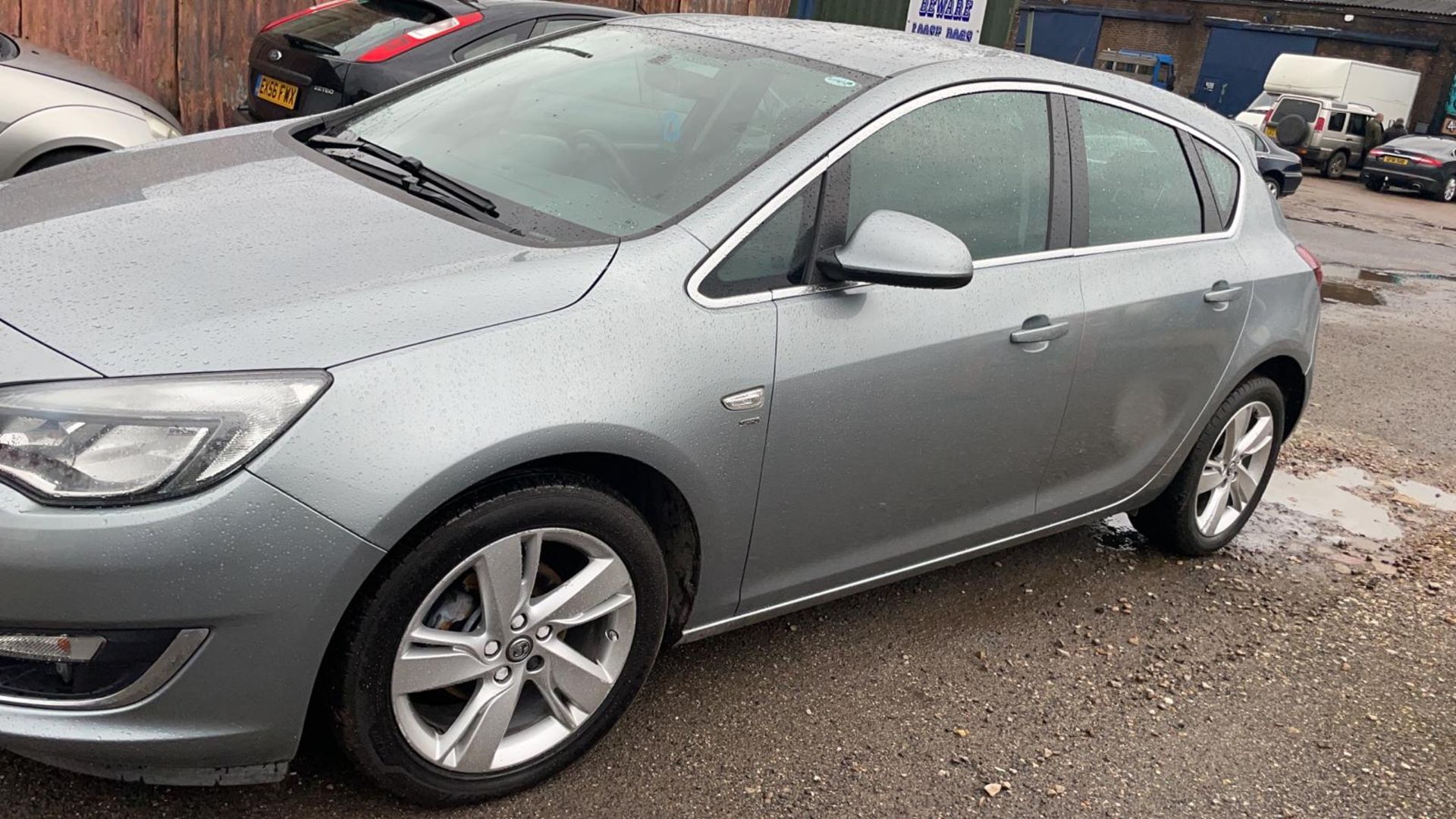 2014 VAUXHALL ASTRA SRI SILVER 5 DOOR HATCHBACK, 54,248 MILES, 1364CC PETROL ENGINE *NO VAT*