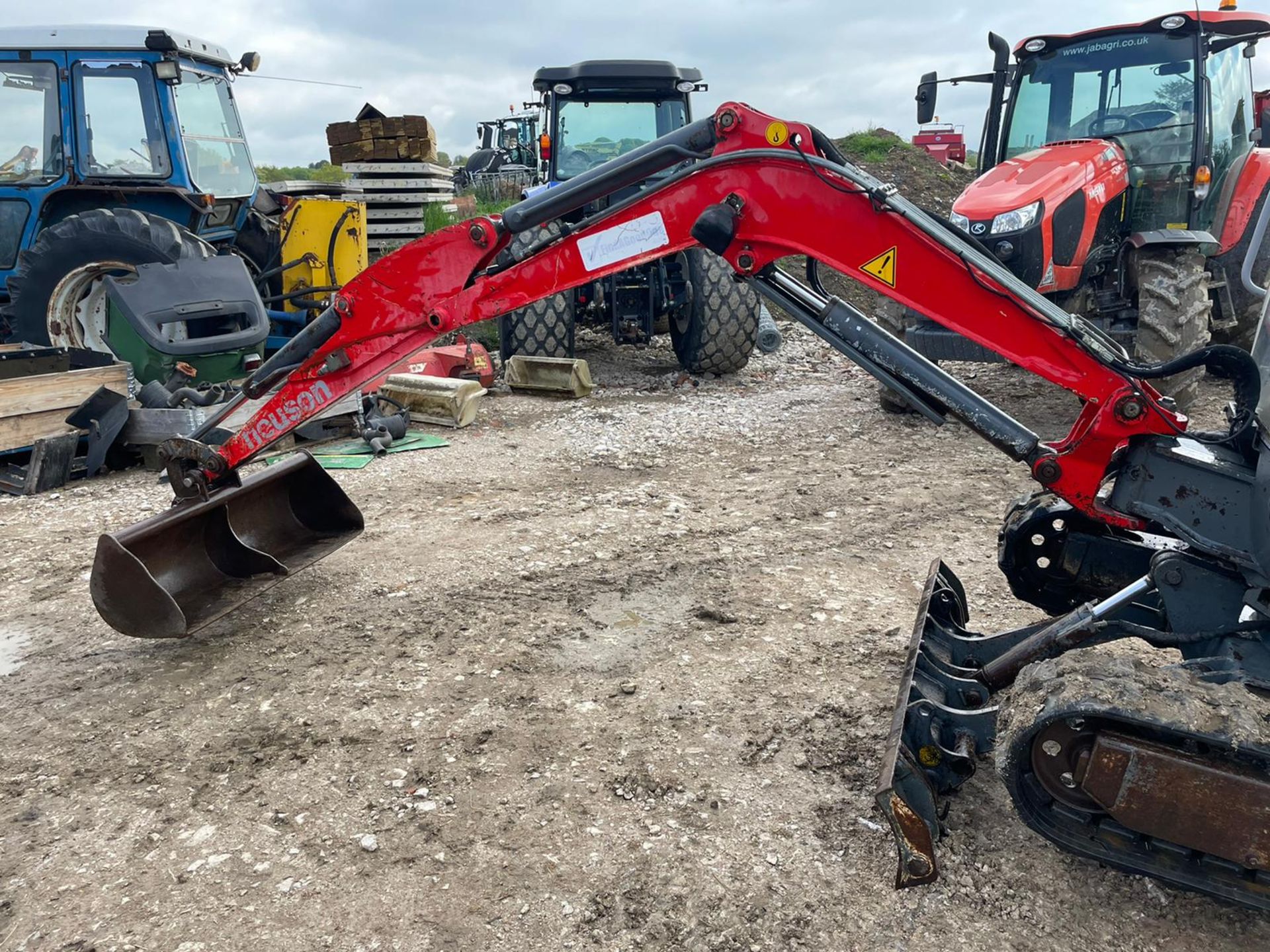 2004 WACKER NEUSON 1503 MINI DIGGER / EXCAVATOR, SHOWING 3621 HOURS, FULLY GLASS CAB *PLUS VAT* - Image 6 of 13