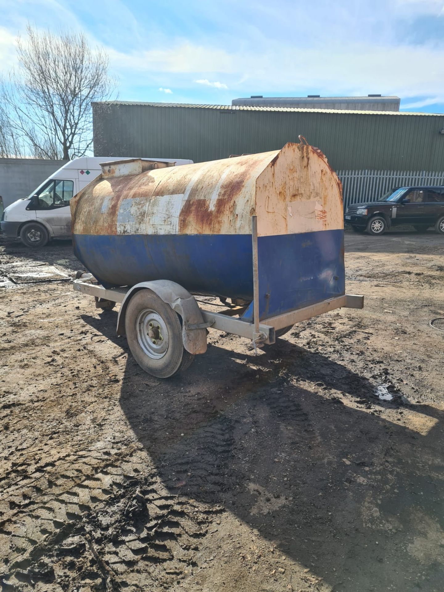 BUNDED DIESEL BOWSER 2000 LITRES WITH TRAILER, SUSPENSION AND BRAKES *PLUS VAT* - Image 7 of 7