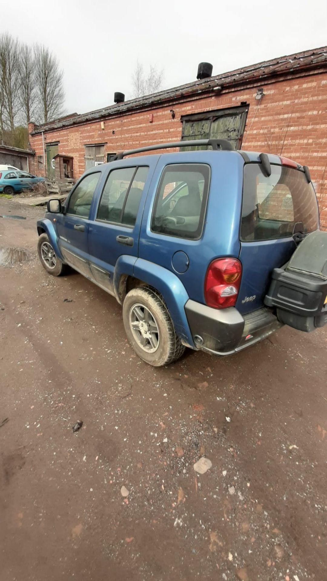2004 JEEP CHEROKEE EXTREME SPORT A BLUE ESTATE, SHOWING 139,091 MILES, AUTO 4 GEARS *NO VAT* - Image 2 of 11