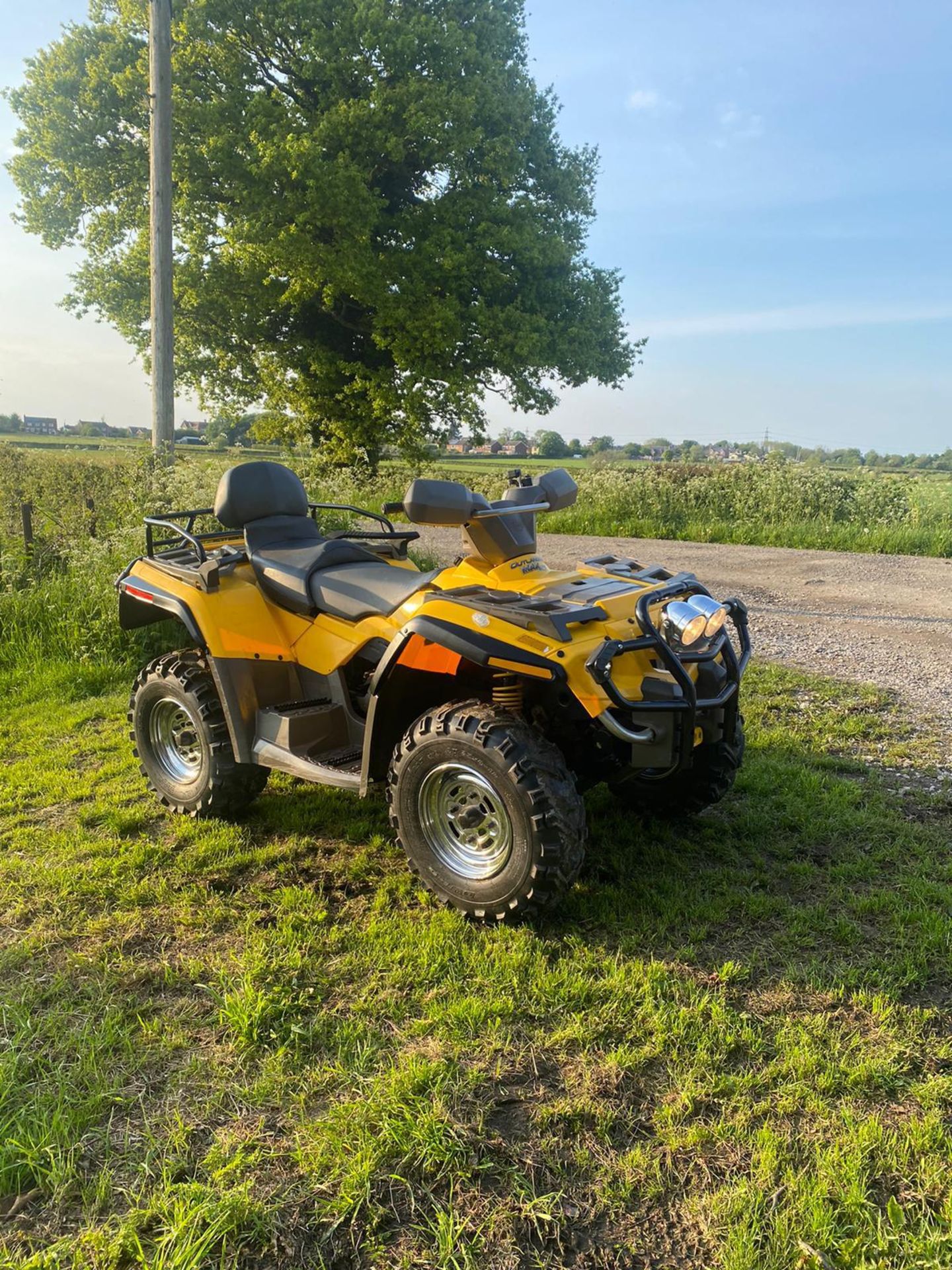 BOMBARDIER CAN AM 2 SEATER QUAD BIKE ROAD REGISTERED, SELECTABLE 4 WHEEL DRIVE *NO VAT* - Image 2 of 10