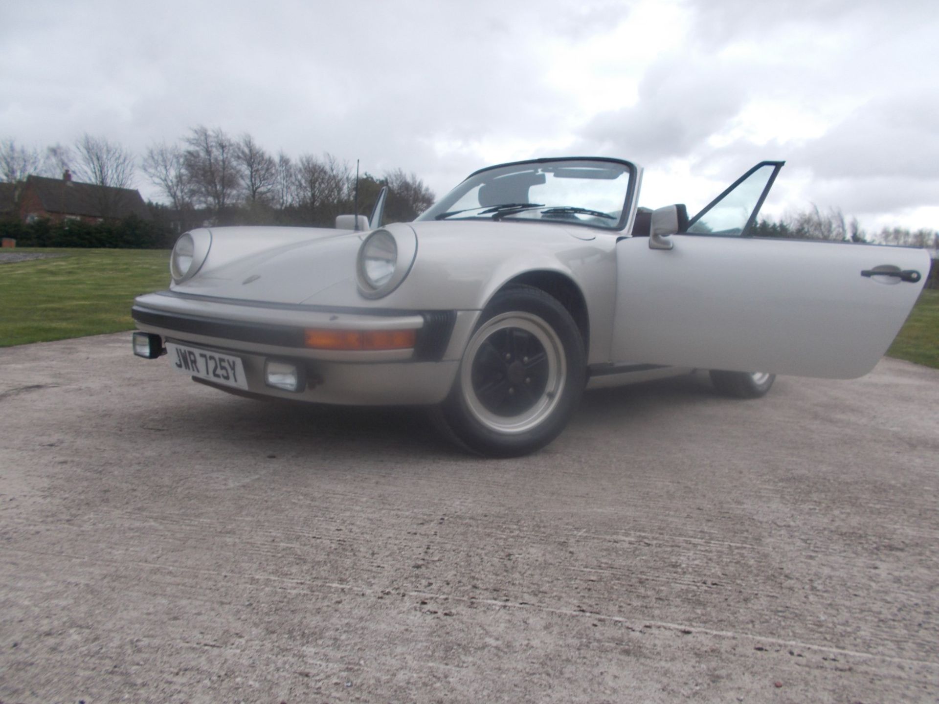 1983 (Y) PORSCHE 911SC CONVERTIBLE, 3.0 PETROL, 5 SPEED MANUAL, LEFT HAND DRIVE *NO VAT* - Image 14 of 41