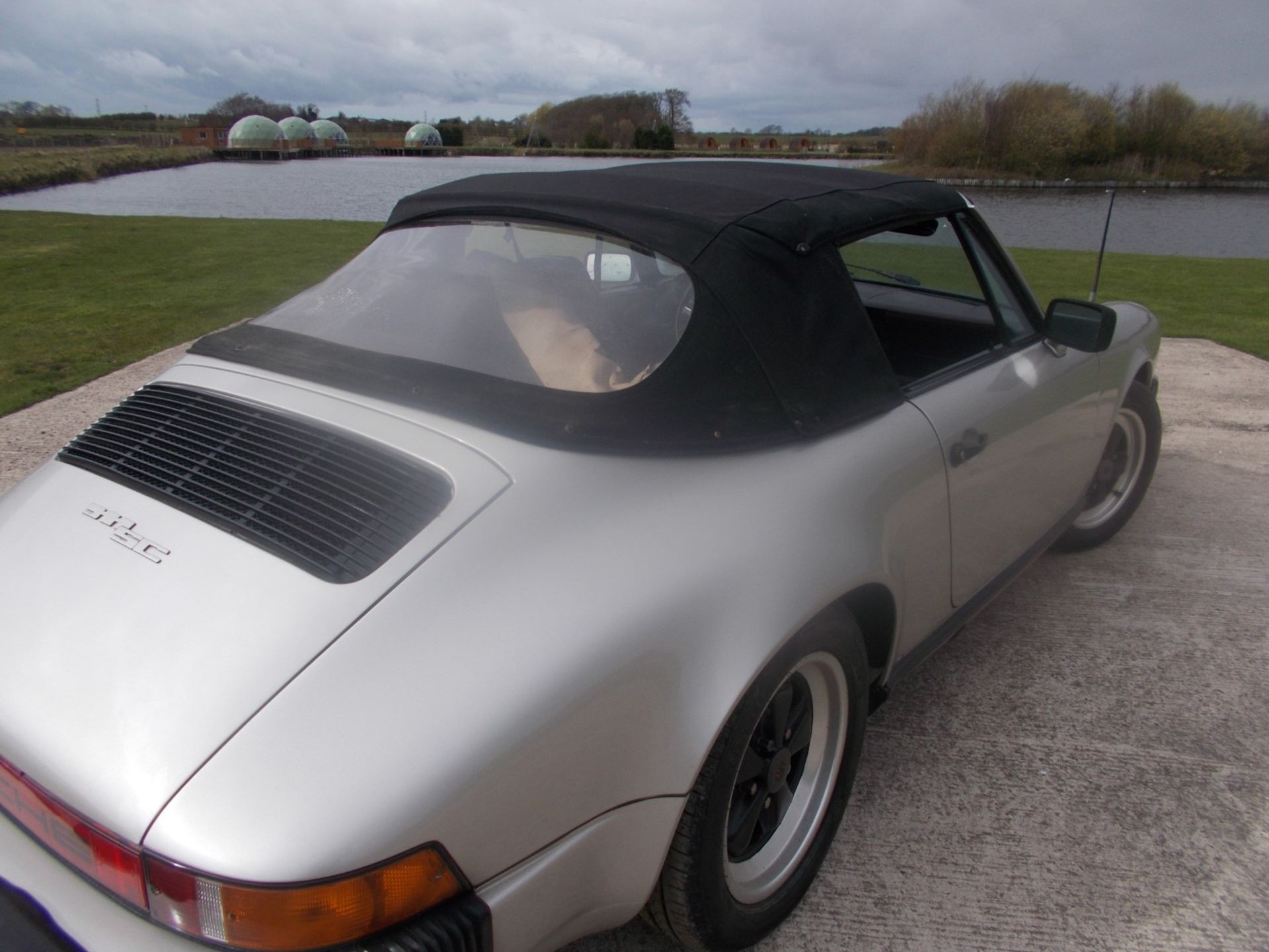 1983 (Y) PORSCHE 911SC CONVERTIBLE, 3.0 PETROL, 5 SPEED MANUAL, LEFT HAND DRIVE *NO VAT* - Image 12 of 41