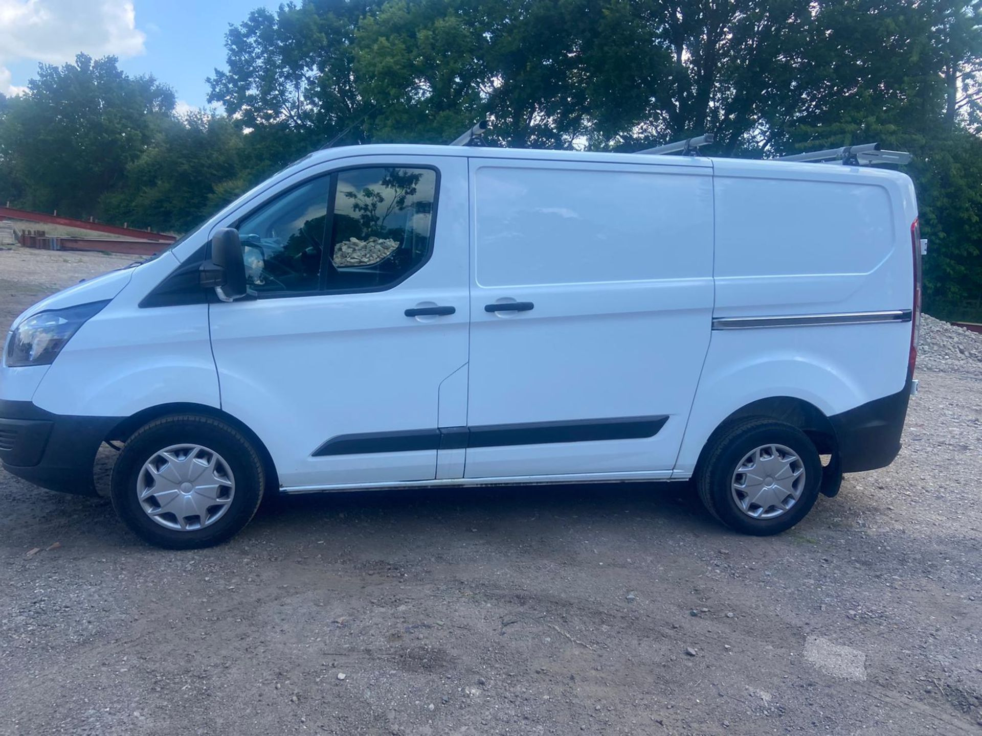 2016 FORD TRANSIT CUSTOM 290 WHITE PANEL VAN, 2.0 DIESEL,125K MILES, 6 SPEED EURO 6 *PLUS VAT* - Image 4 of 12