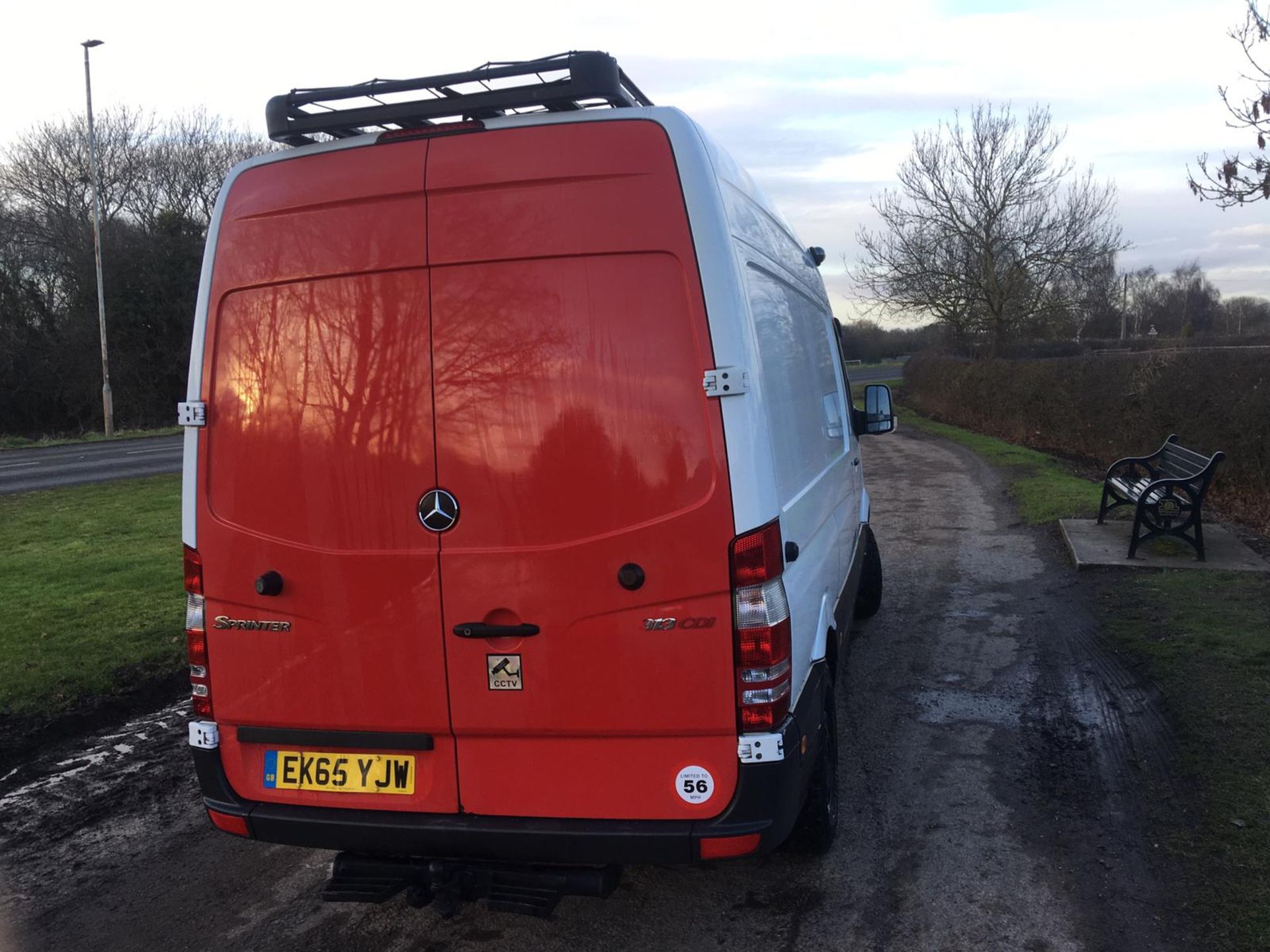 2015/65 REG MERCEDES-BENZ SPRINTER 313 CDI 2.2 DIESEL PANEL VAN, SHOWING 1 FORMER KEEPER *NO VAT* - Image 6 of 29