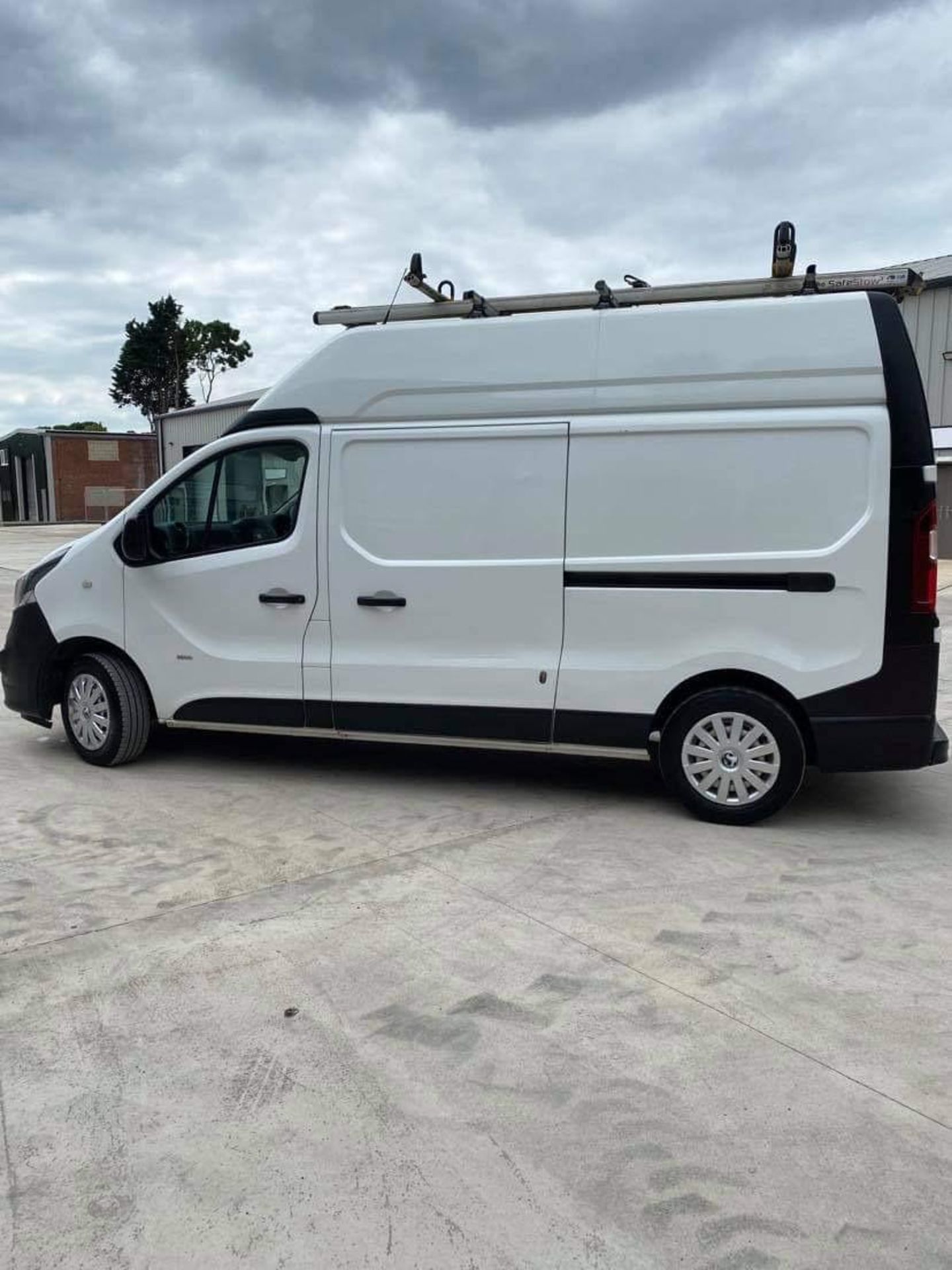 2016 VAUXHALL VIVARO 2900 BT PV CDTI ECO S/S WHITE PANEL VAN, 1.6 DIESEL ENGINE, 65K MILES *PLUS VAT - Image 8 of 14