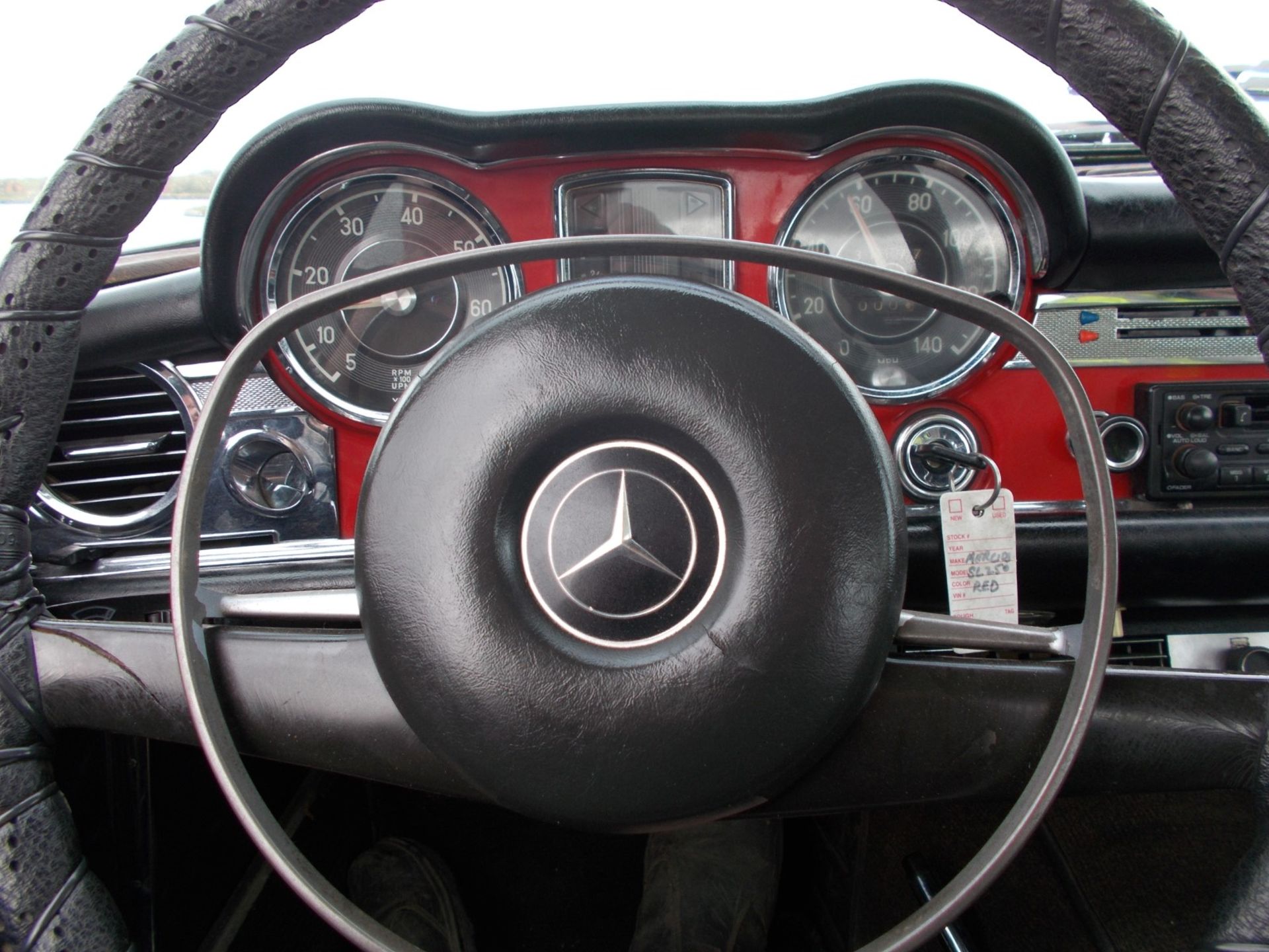 1968 (F) MERCEDES 250SL R107,2.5 LITRE PETROL AUTOMATIC, LEFT HAND DRIVE, FULLY UK REGISTERED*NO VAT - Image 18 of 38
