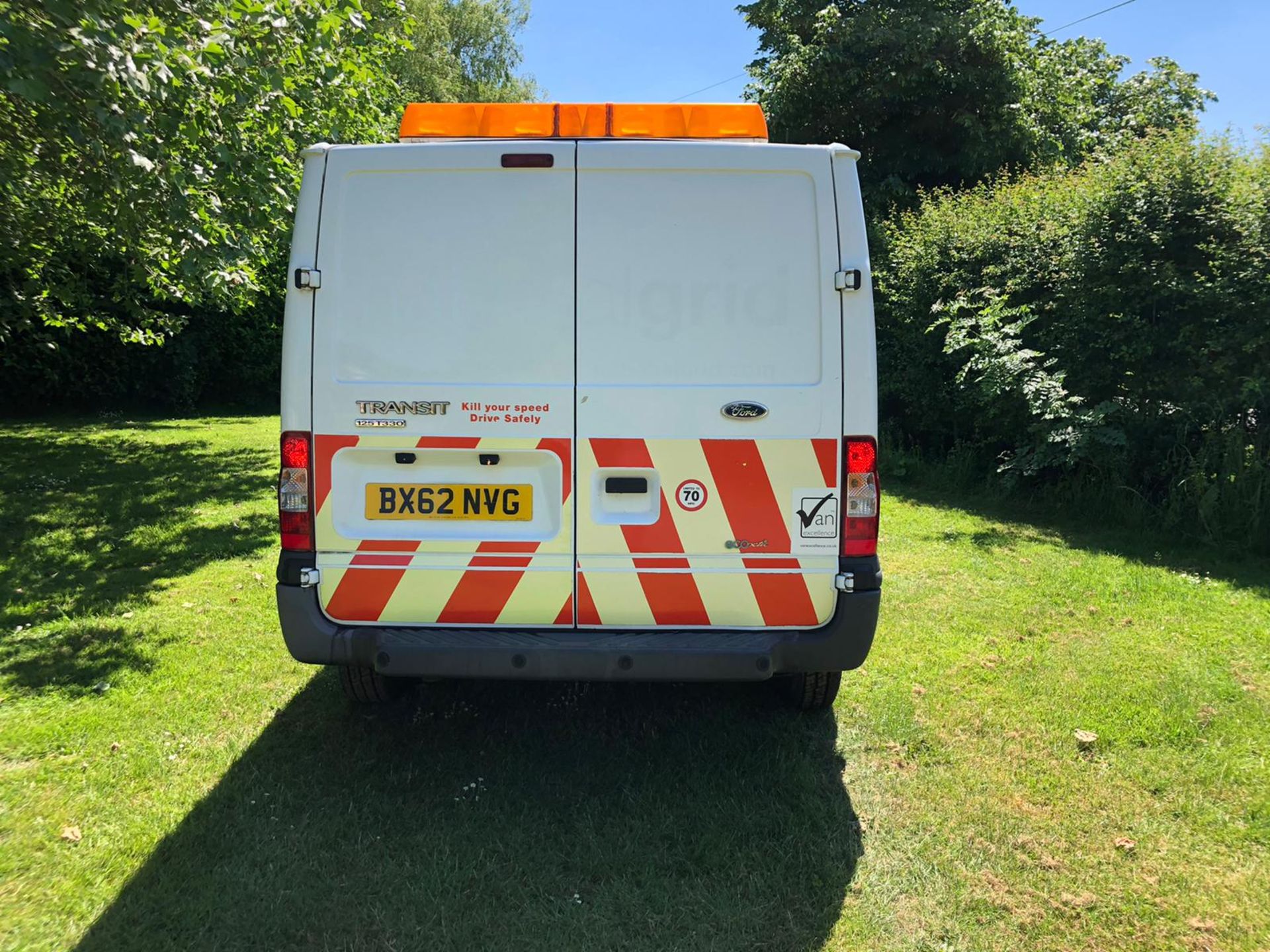 2012 FORD TRANSIT 125 T330 SWB AWD 4x4 WHITE PANEL VAN, 2.2 DIESEL ENGINE, 101,489 MILES *PLUS VAT* - Image 5 of 14