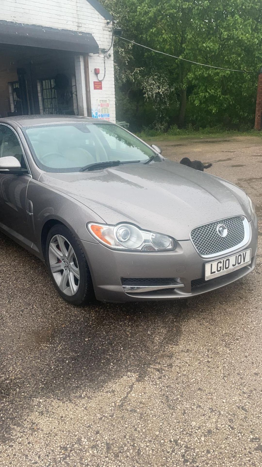 2010 JAGUAR XF LUXURY V6 AUTO GREY 4 DOOR SALOON, SHOWING 71,839 MILES *NO VAT* - Image 4 of 10