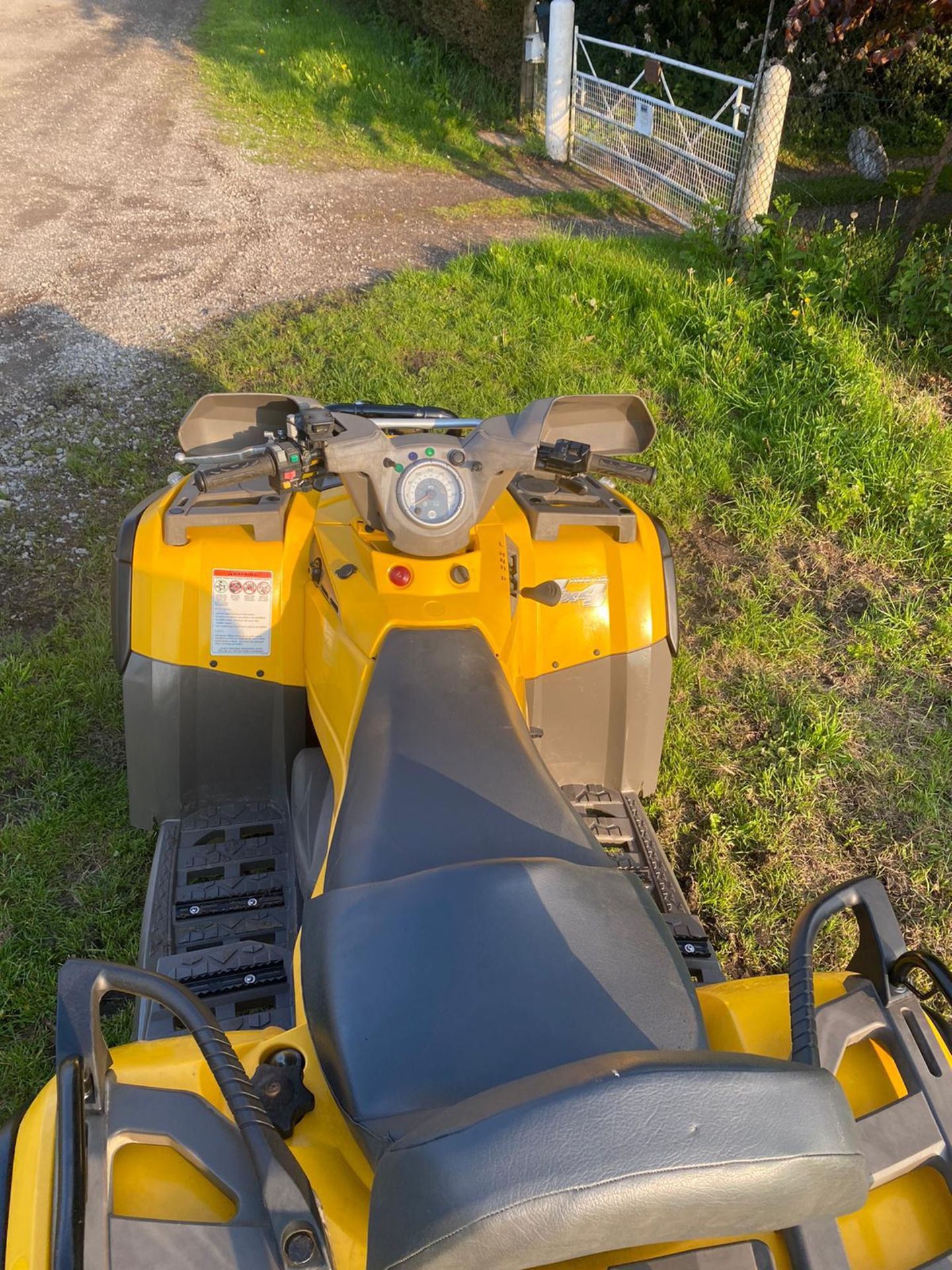 BOMBARDIER CAN AM 2 SEATER QUAD BIKE ROAD REGISTERED, SELECTABLE 4 WHEEL DRIVE *NO VAT* - Image 9 of 10