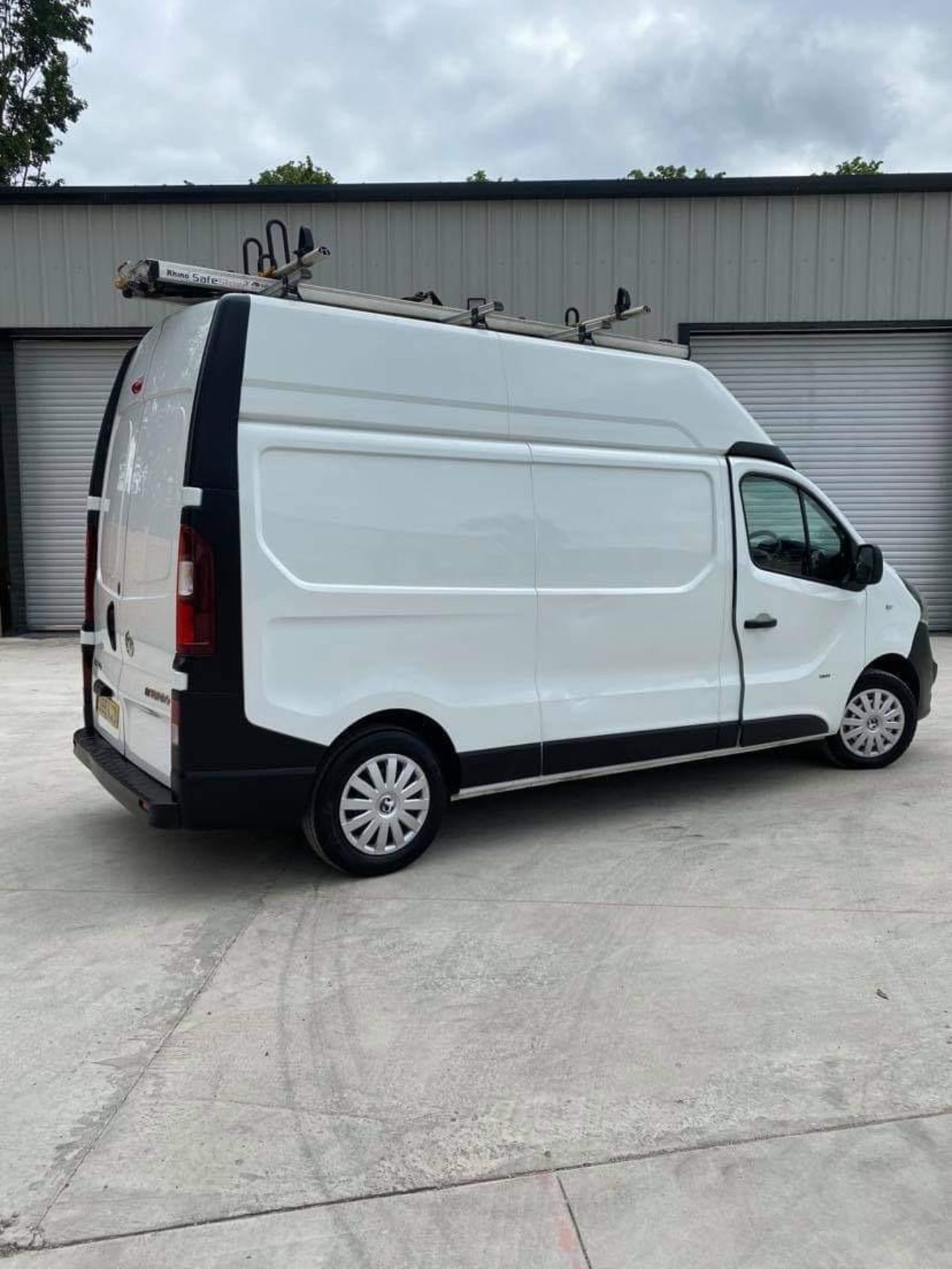 2016 VAUXHALL VIVARO 2900 BT PV CDTI ECO S/S WHITE PANEL VAN, 1.6 DIESEL ENGINE, 65K MILES *PLUS VAT