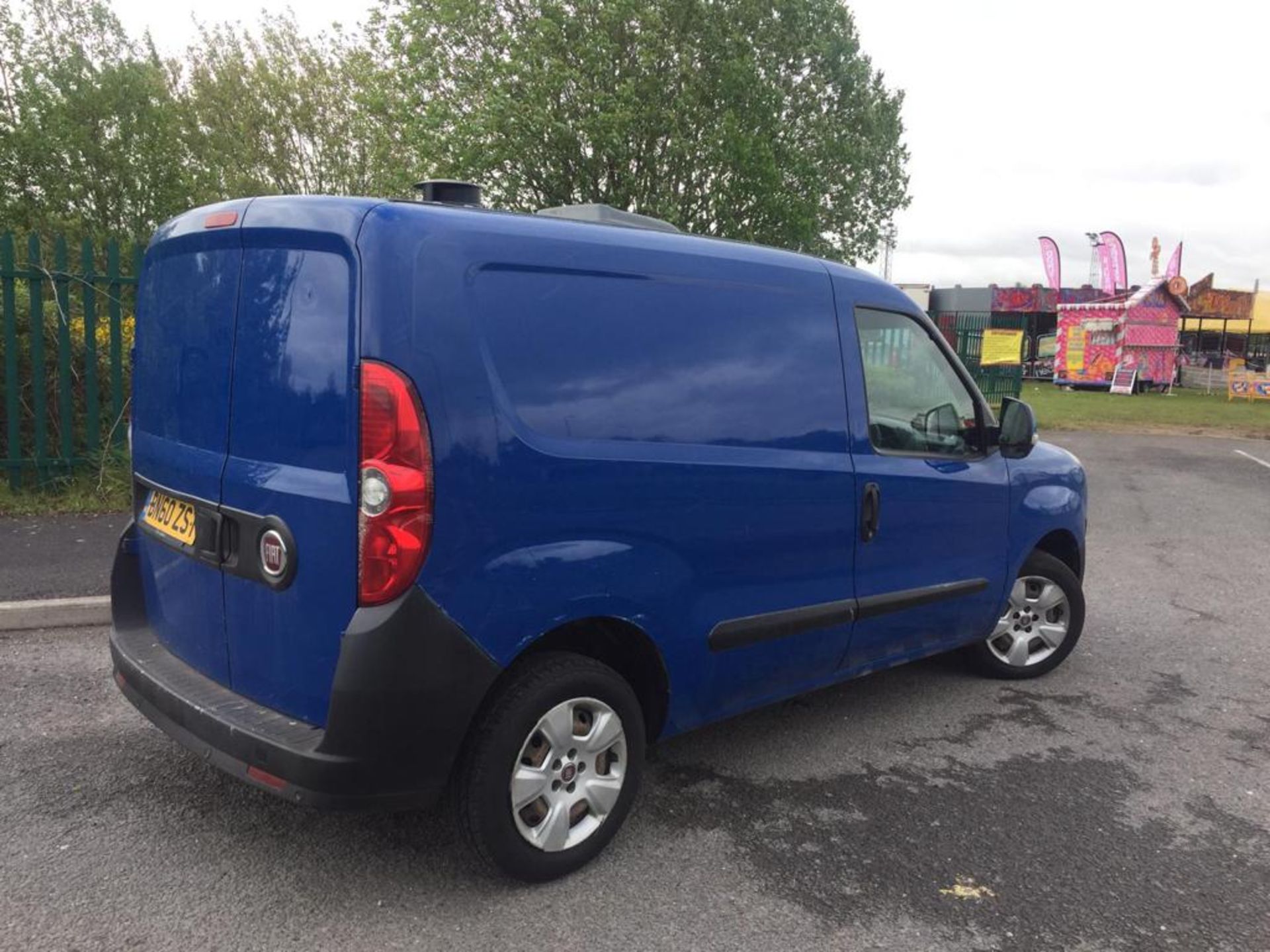 2010 FIAT DOBLO SX MULTIJET BLUE PANEL VAN, SHOWING 126,426 MILES, 1.2 DIESEL ENGINE *NO VAT* - Image 3 of 7