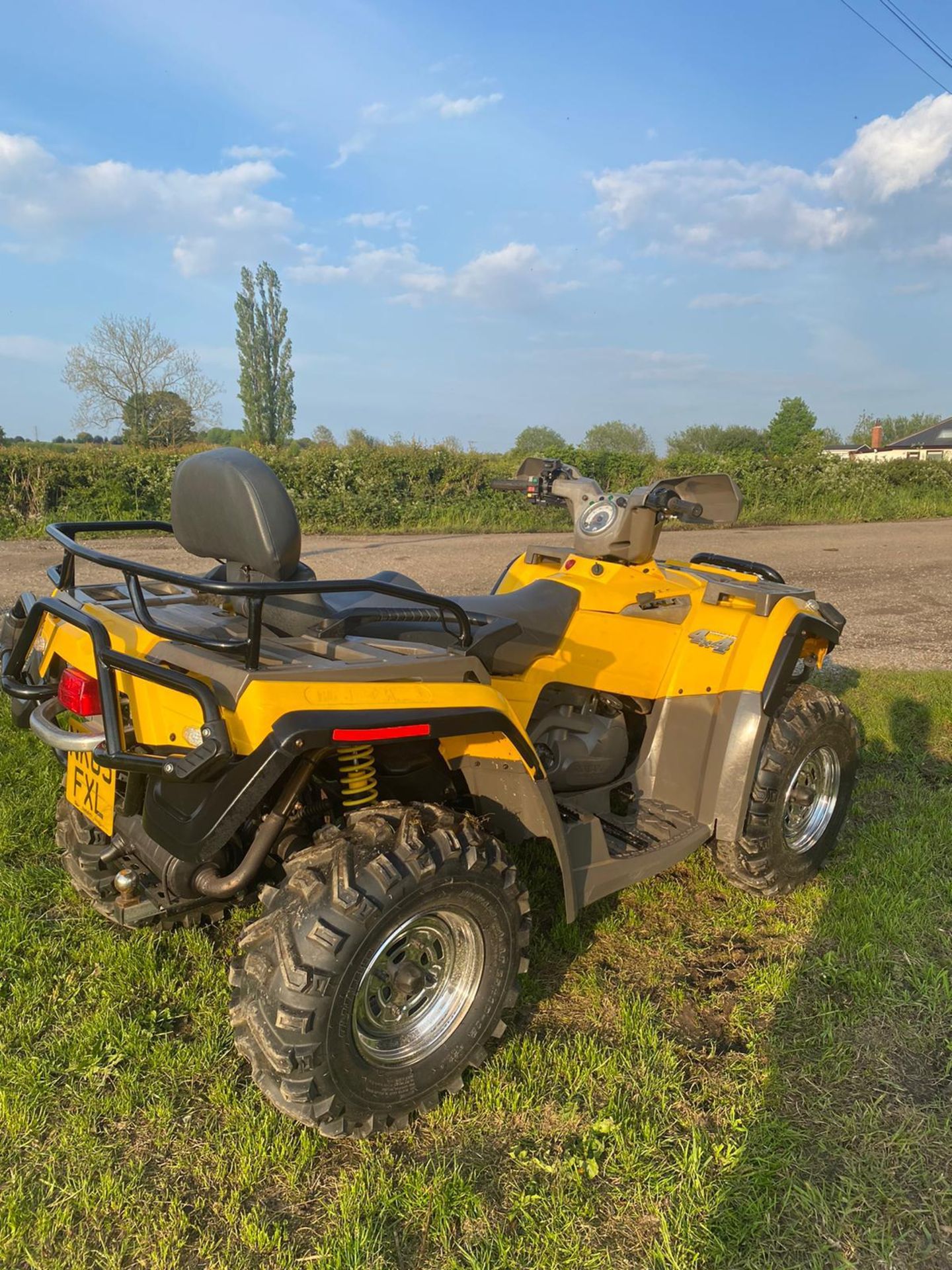 BOMBARDIER CAN AM 2 SEATER QUAD BIKE ROAD REGISTERED, SELECTABLE 4 WHEEL DRIVE *NO VAT* - Image 8 of 10