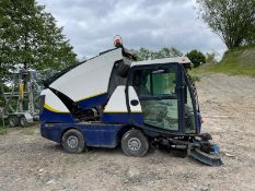 2008/58 JOHNSTON 142A 101T SWEEPER, LOADING IS NO ISSUE, 4 CYLINDER VM MOTOR ENGINE *PLUS VAT*