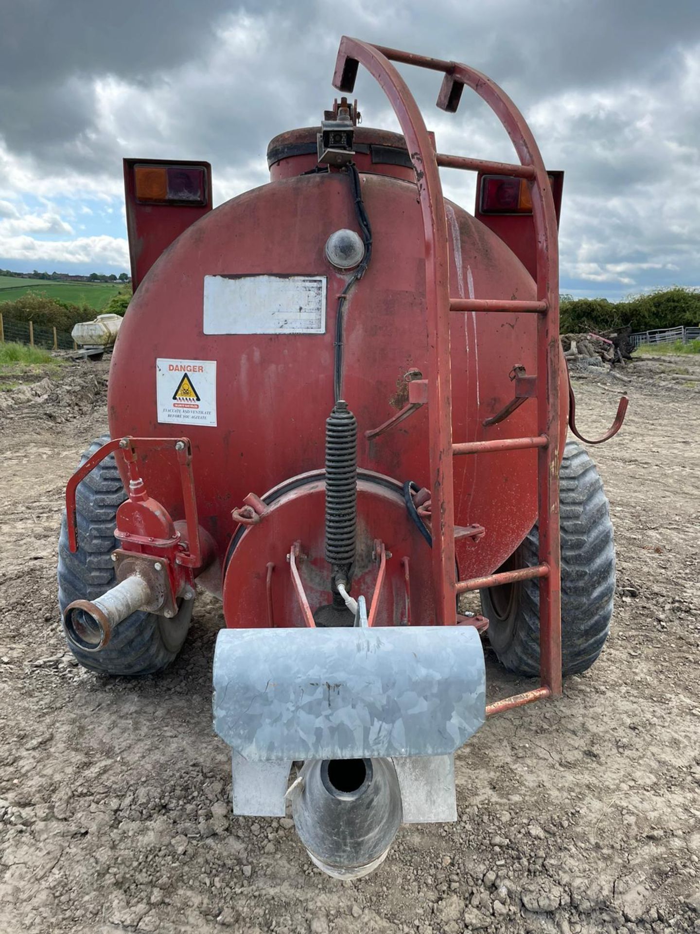 HISPEC 1150 SINGLE AXLE WATER TANKER, GOOD SET OF TYRES, BEEN USED FOR WATER *PLUS VAT* - Image 6 of 10