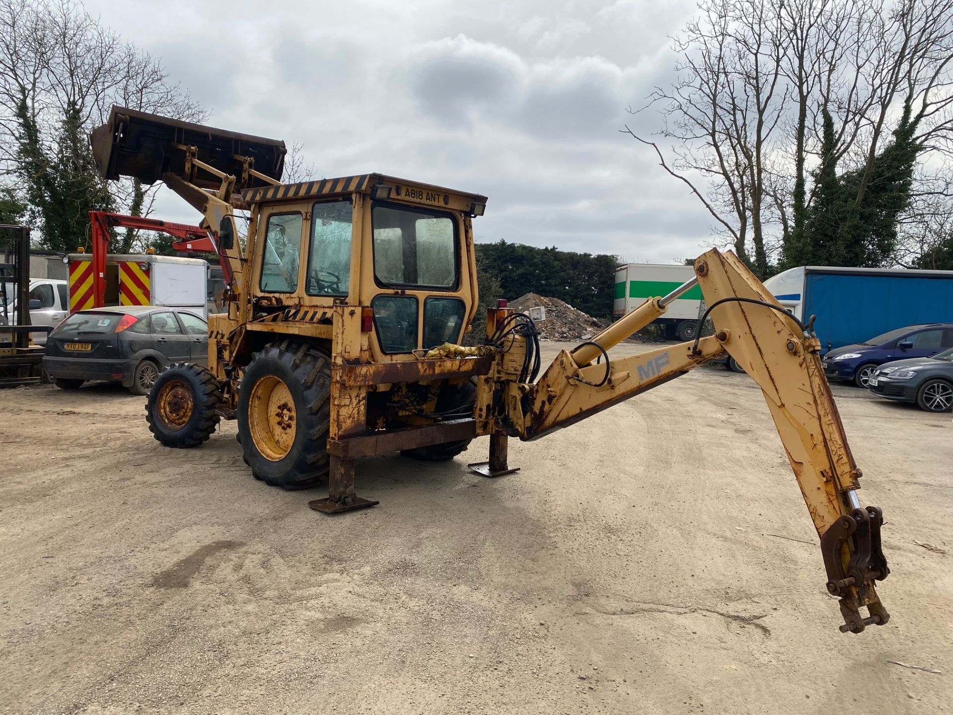 MASSEY 50D 4X4 BACKHOE, 6000 HOURS, HYRDOSTATIC DRIVE, STARTS AND RUNS WELL *PLUS VAT* - Image 5 of 7