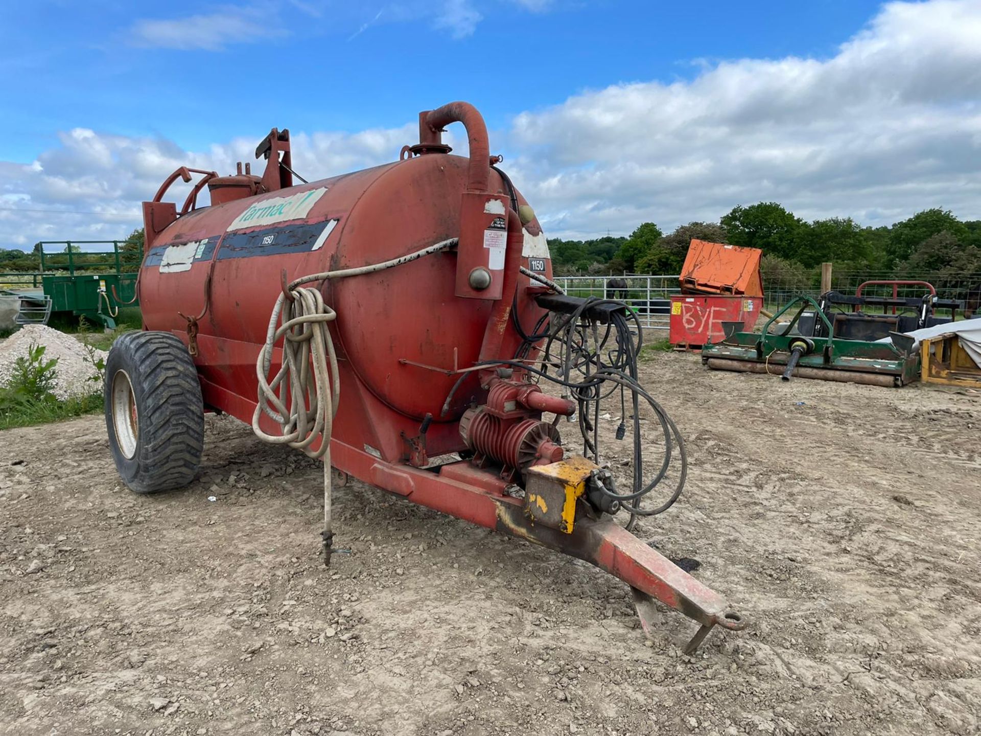 HISPEC 1150 SINGLE AXLE WATER TANKER, GOOD SET OF TYRES, BEEN USED FOR WATER *PLUS VAT* - Image 2 of 10