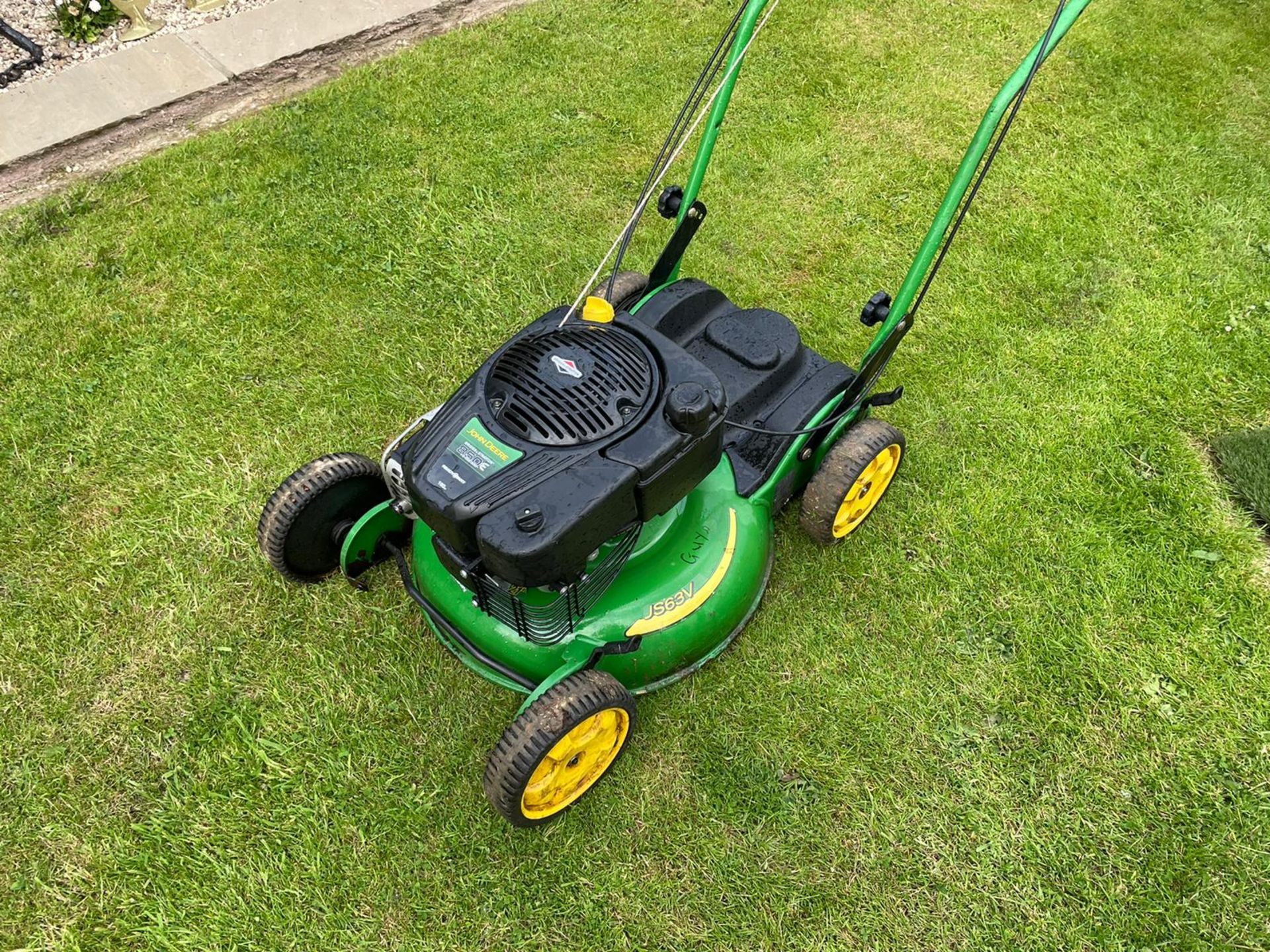 2014 JOHN DEERE JS63V SELF PROPELLED MULCHING LAWN MOWER, GOOD COMPRESSION *NO VAT* - Image 2 of 8