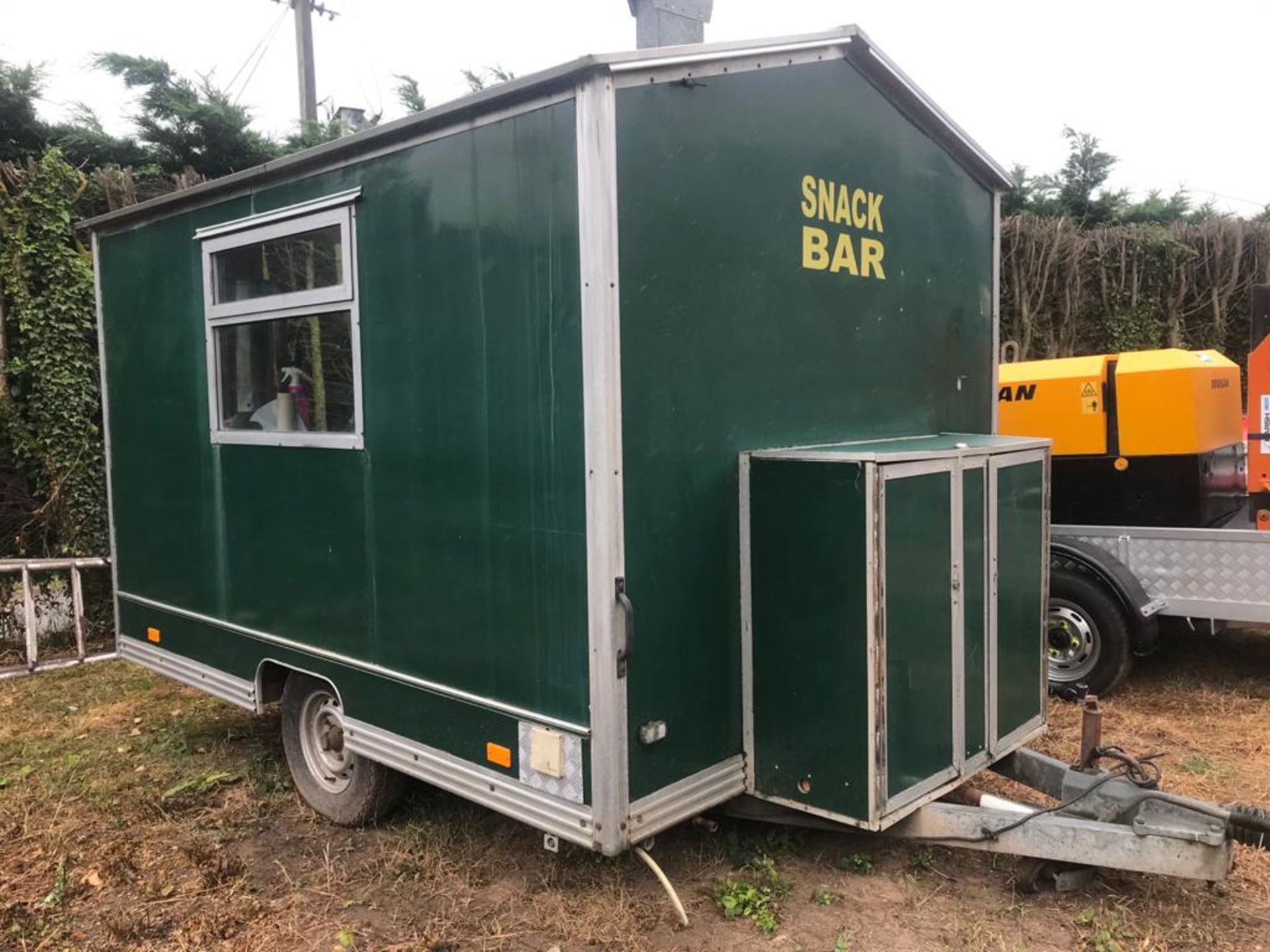 CATERING KIOSK TRAILER / SNACK BAR, IN GREAT CONDITION *NO VAT* - Image 4 of 12