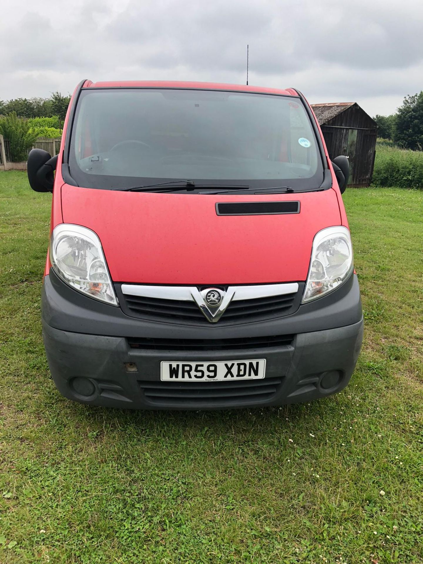 2009 VAUXHALL VIVARO 2700 CDTI SWB RED PANEL VAN, 109,880 MILES, 2.0 DIESEL ENGINE *NO VAT* - Image 2 of 10